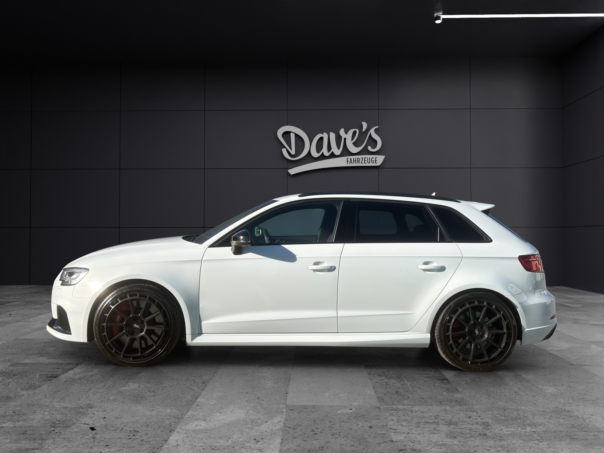 AUDI RS3 Sportback 2.5 TSI quattro S-tronic-image-1