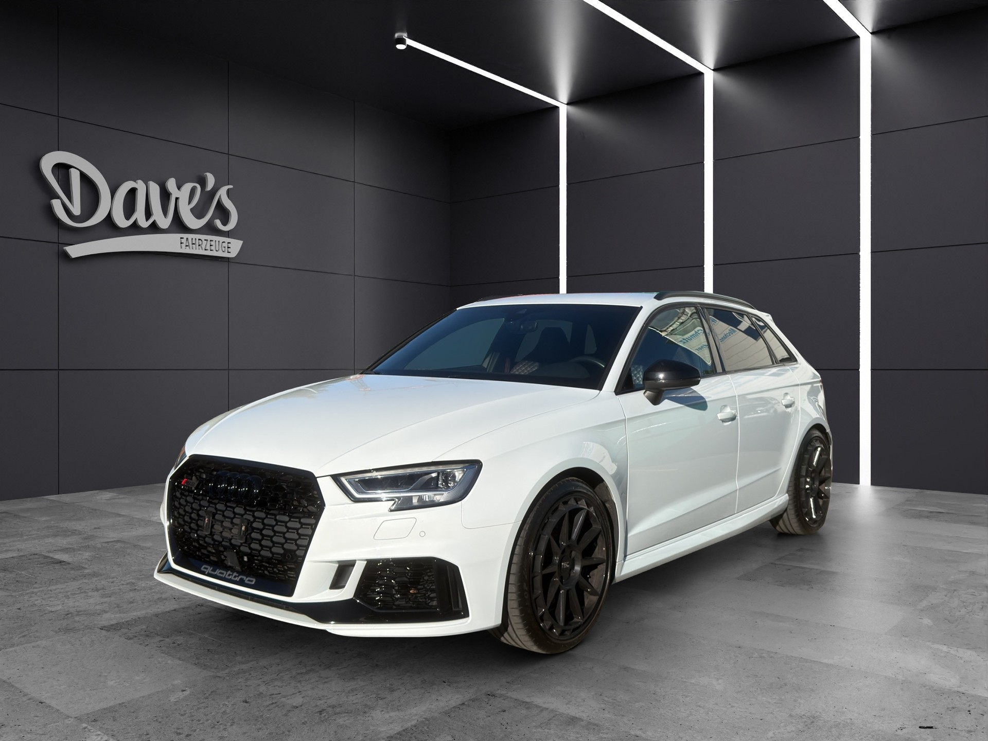 AUDI RS3 Sportback 2.5 TSI quattro S-tronic-image-0