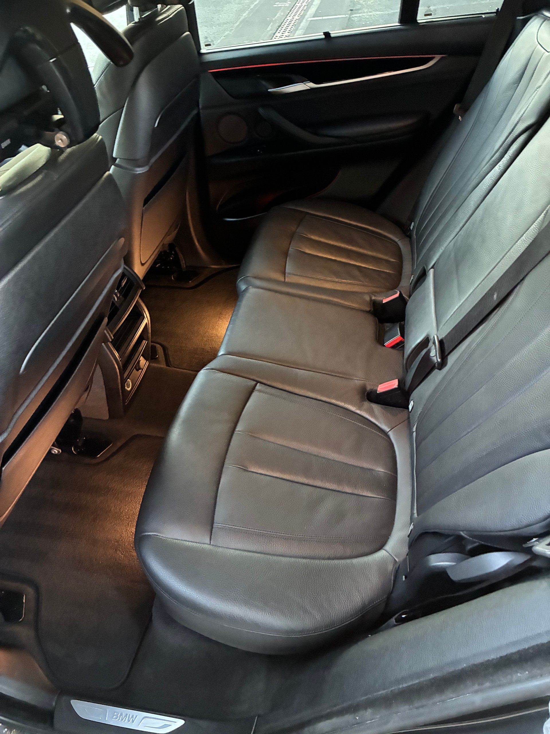 BMW 40d xDrive-image-4