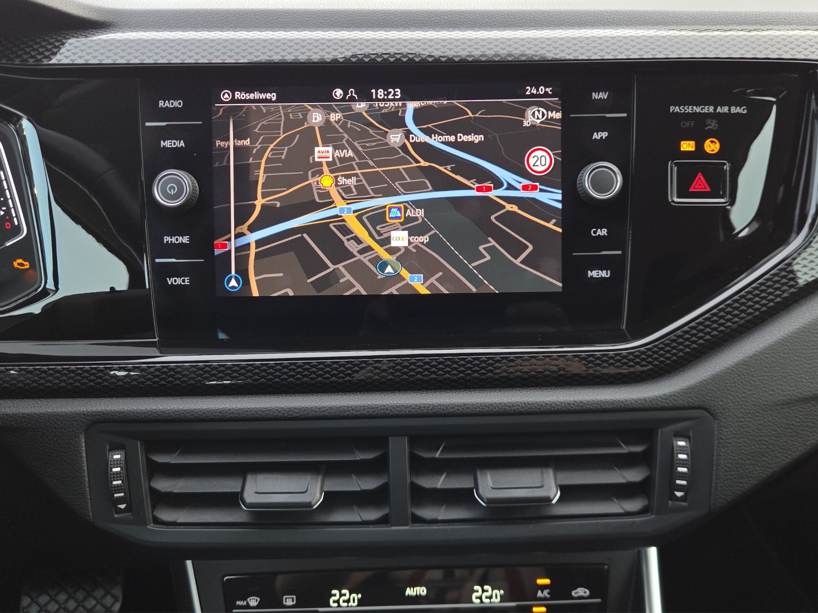 VW Taigo 1.0 TSI Life DSG-image-10