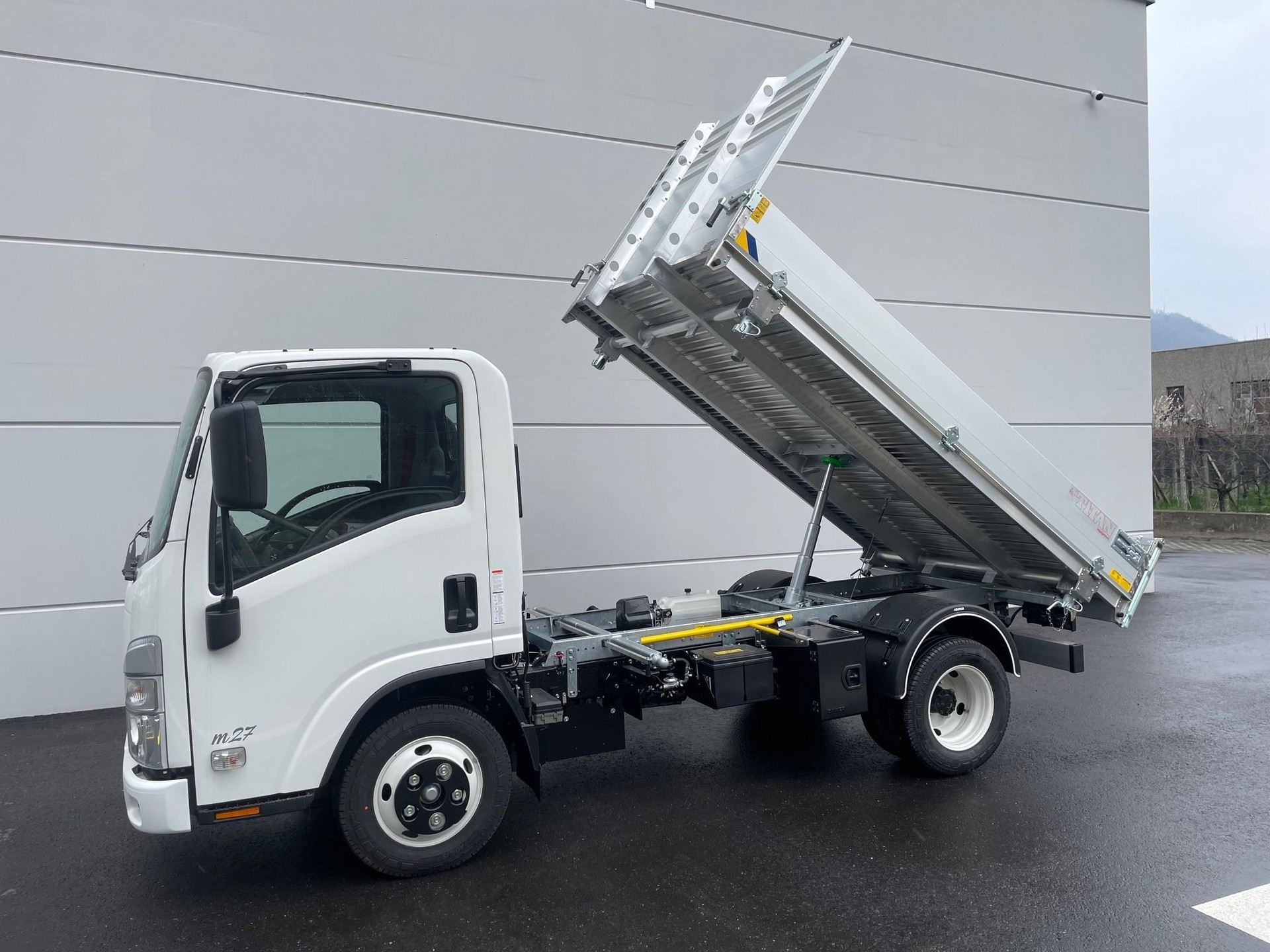 ISUZU M27 Kab.-Ch. F DR 3.0 Ddi-image-7