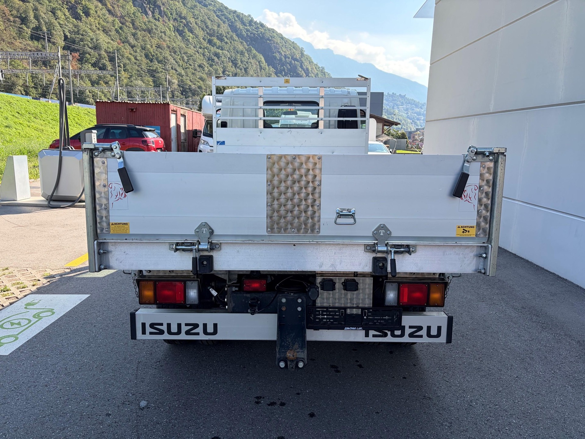 ISUZU M27 Kab.-Ch. F DR 3.0 Ddi-image-5