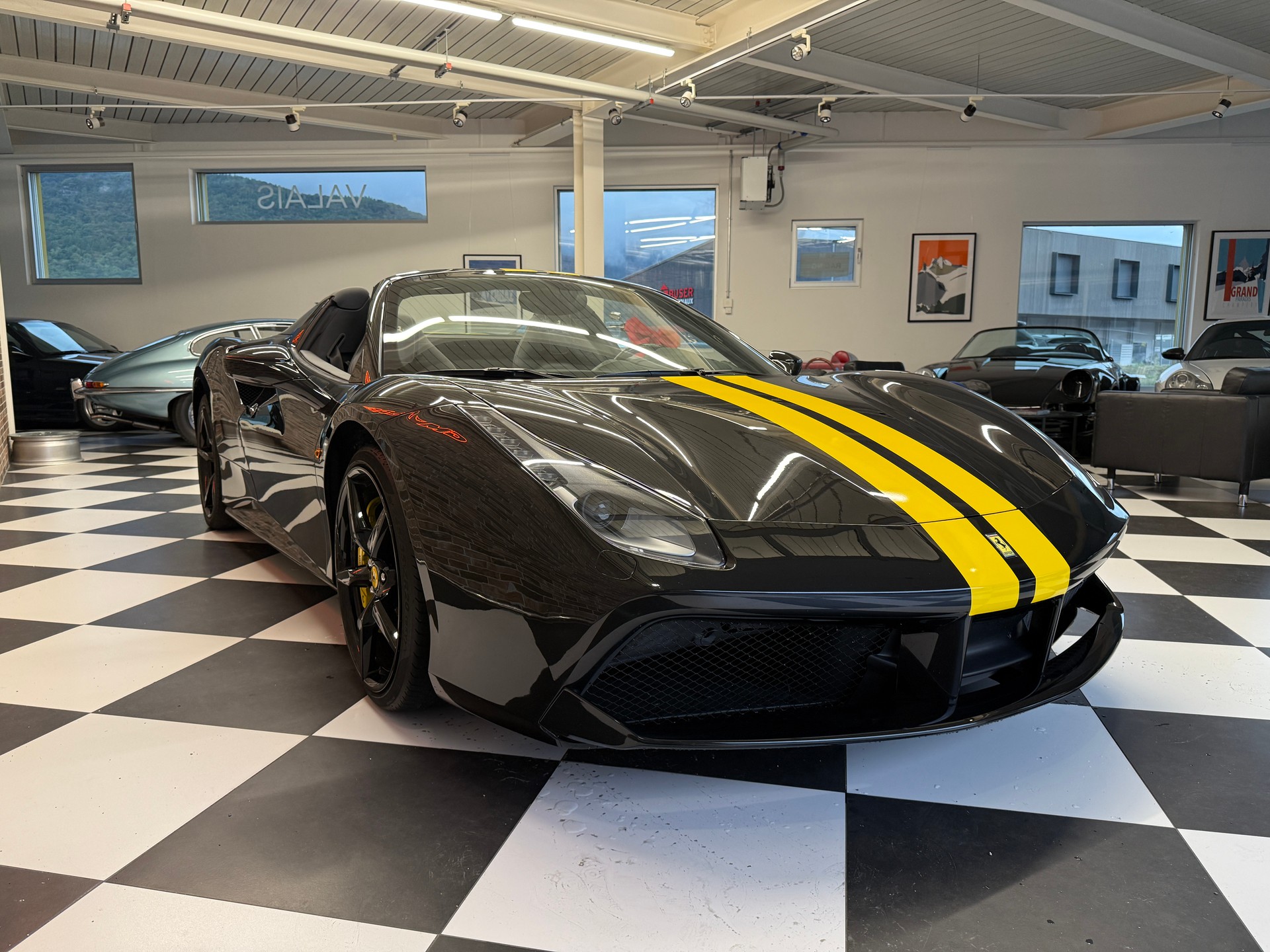 FERRARI 488 Spider 3.9 V8-image-4