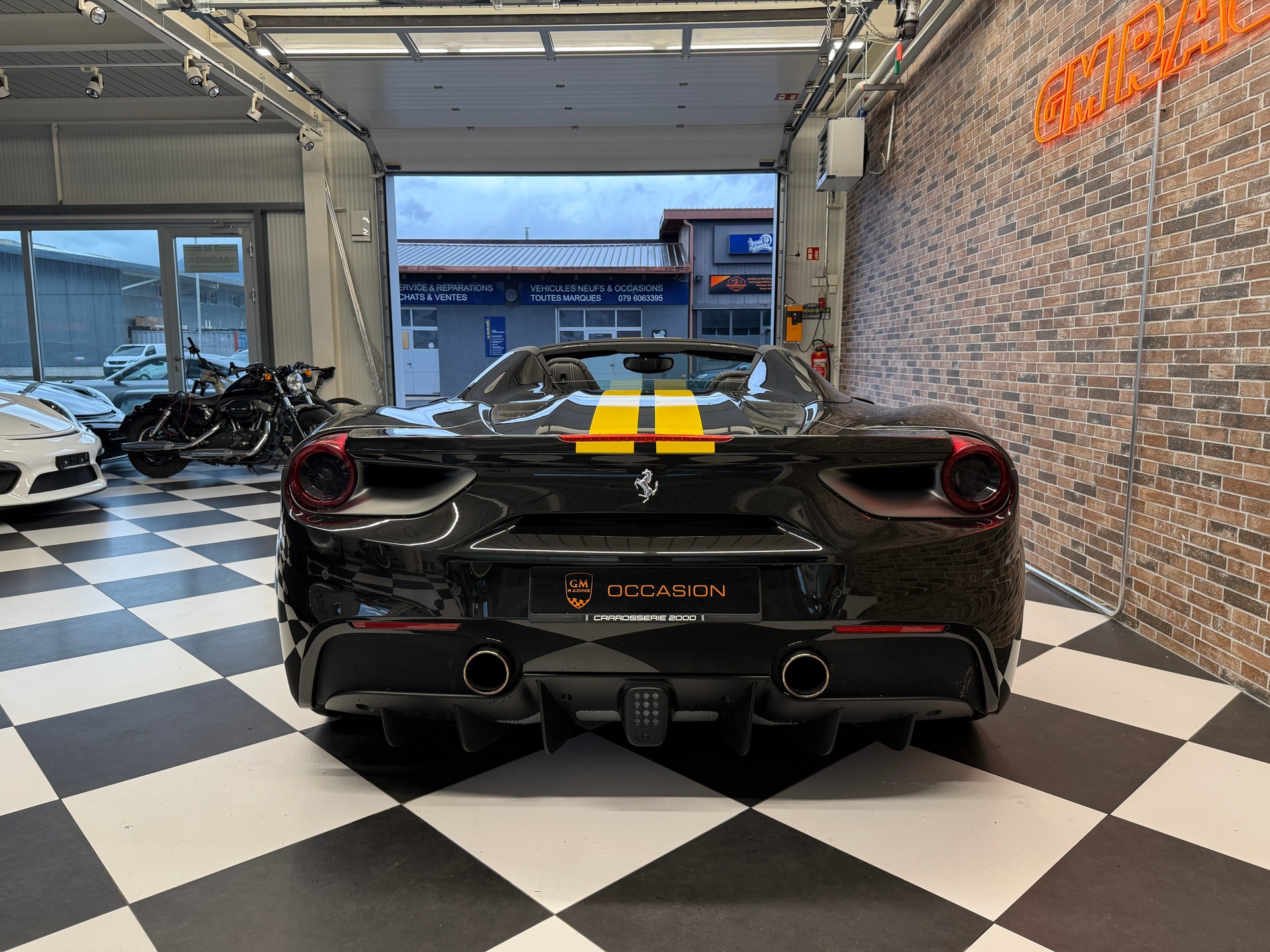 FERRARI 488 Spider 3.9 V8-image-3