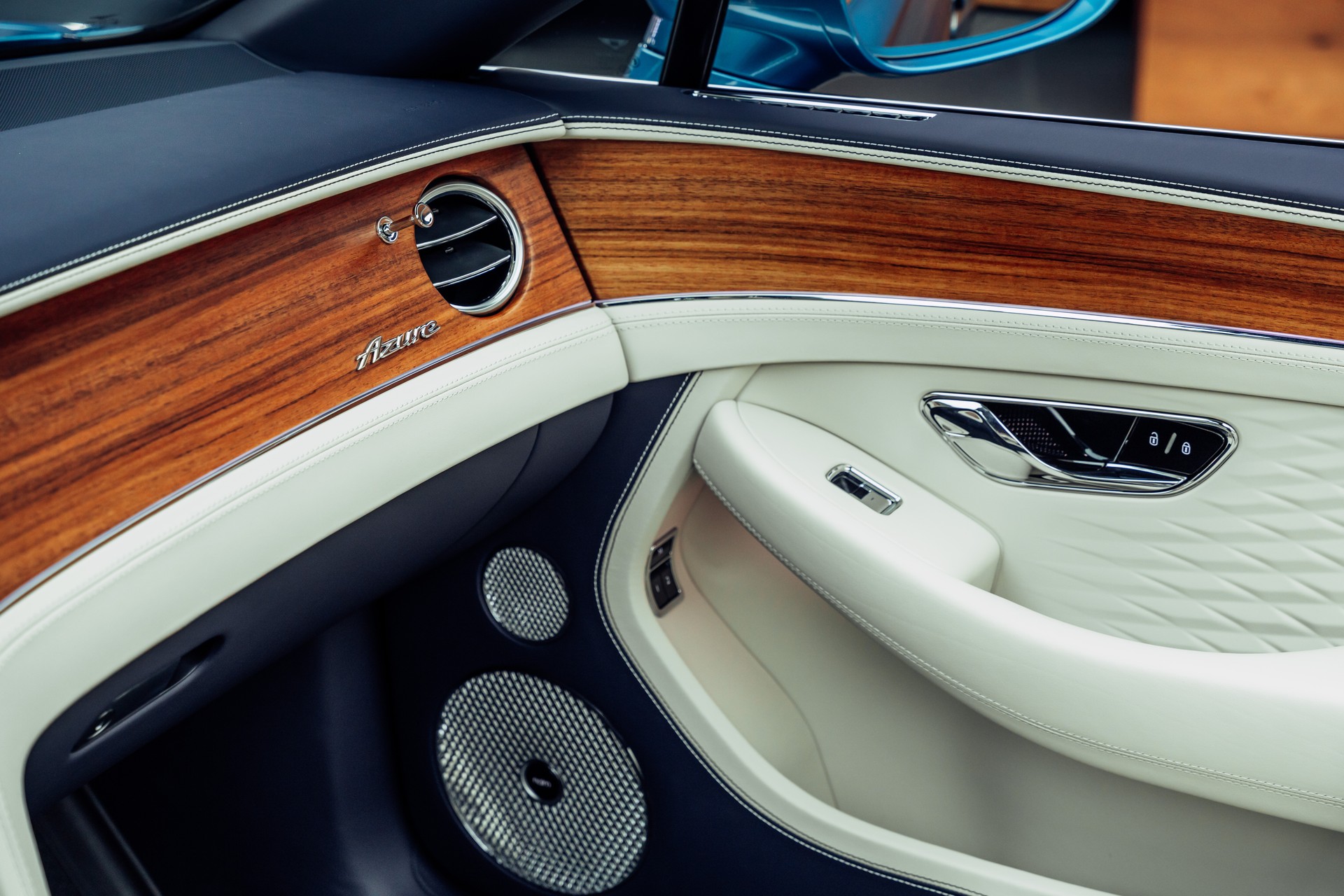 BENTLEY Continental GTC 4.0 V8 PHEV Azure Topaz Blue-image-8