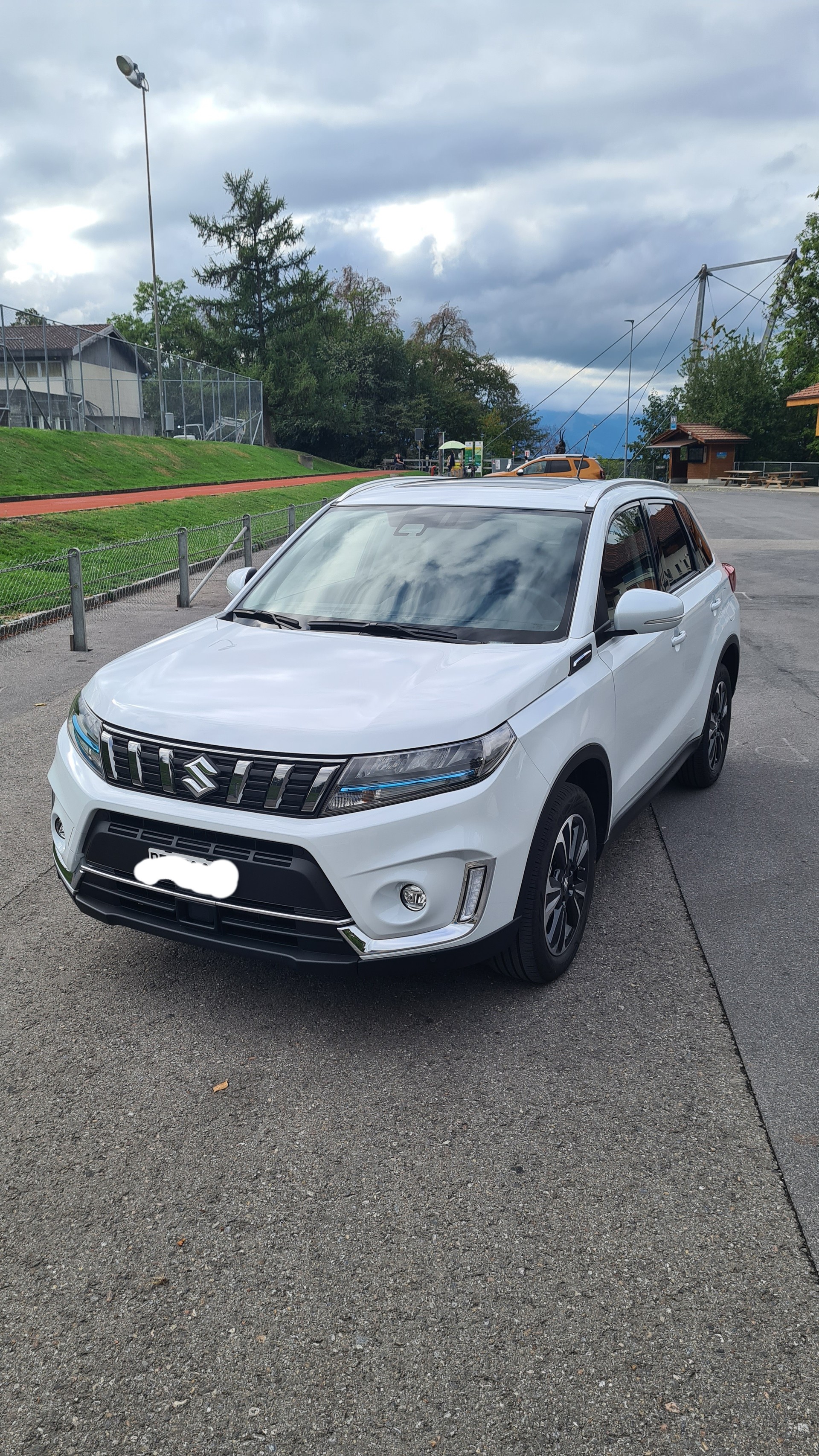 SUZUKI 1.5B Compact+ Hybrid 4x4-image-1