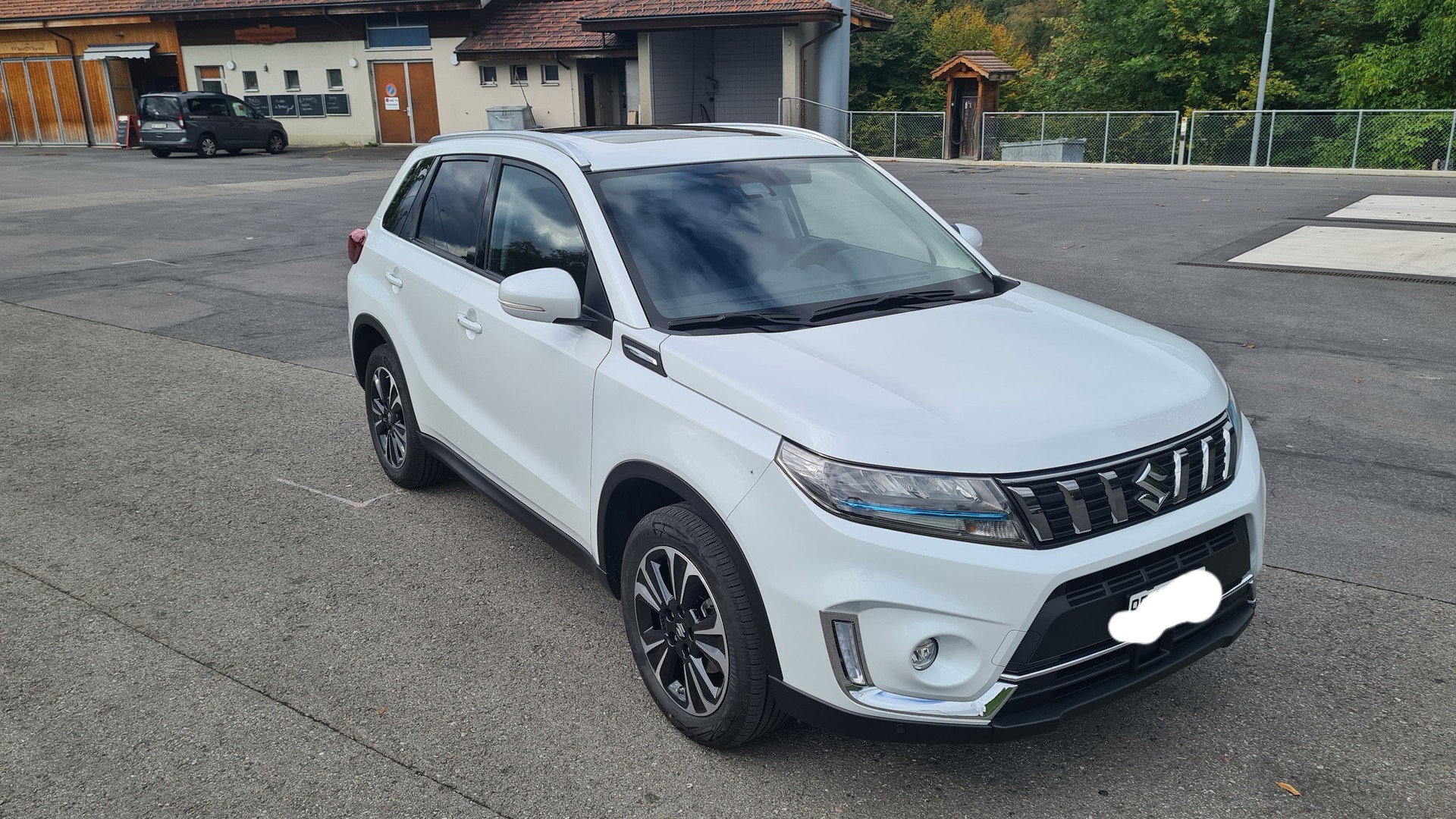 SUZUKI 1.5B Compact+ Hybrid 4x4-image-0