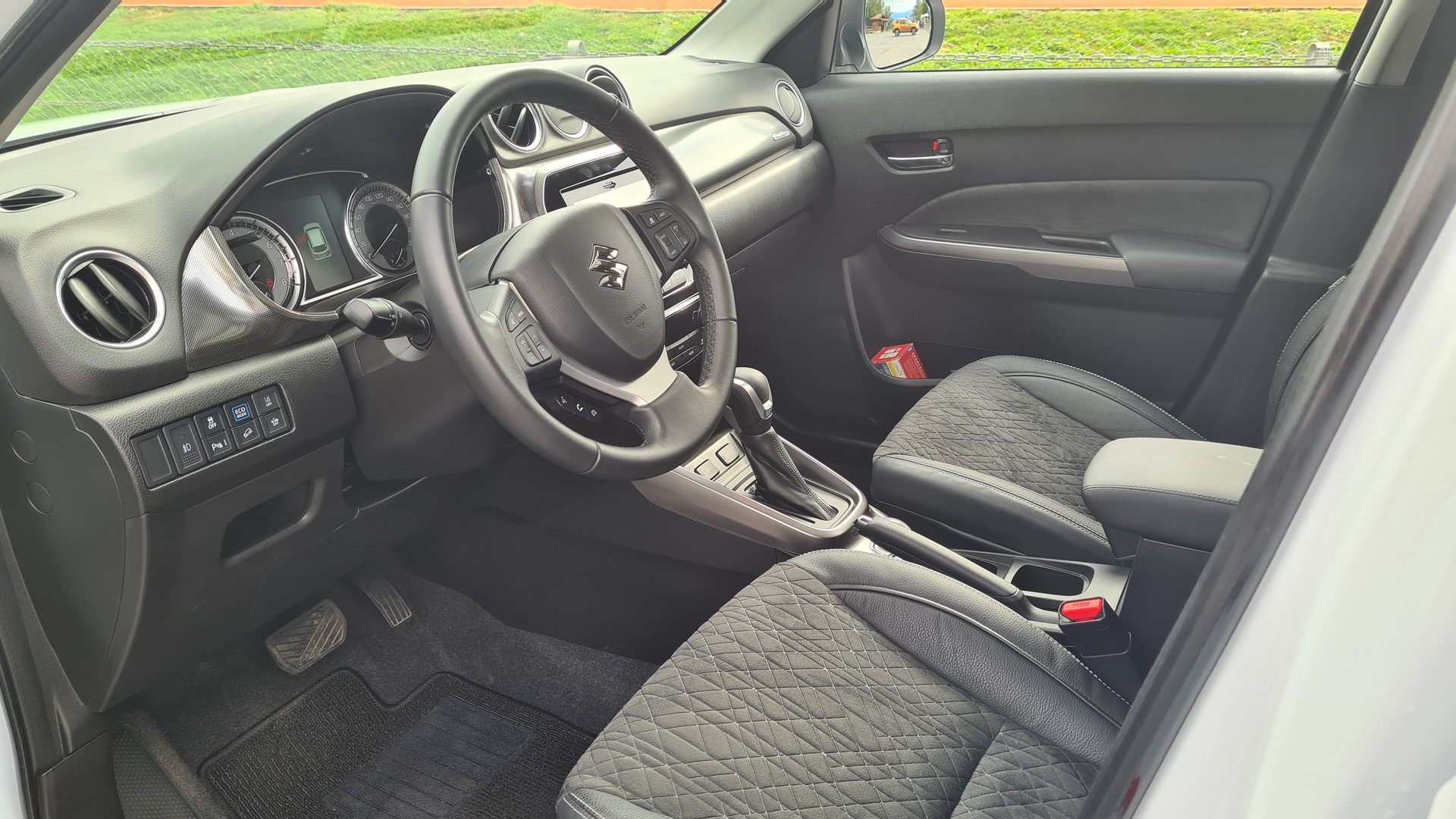SUZUKI 1.5B Compact+ Hybrid 4x4-image-5