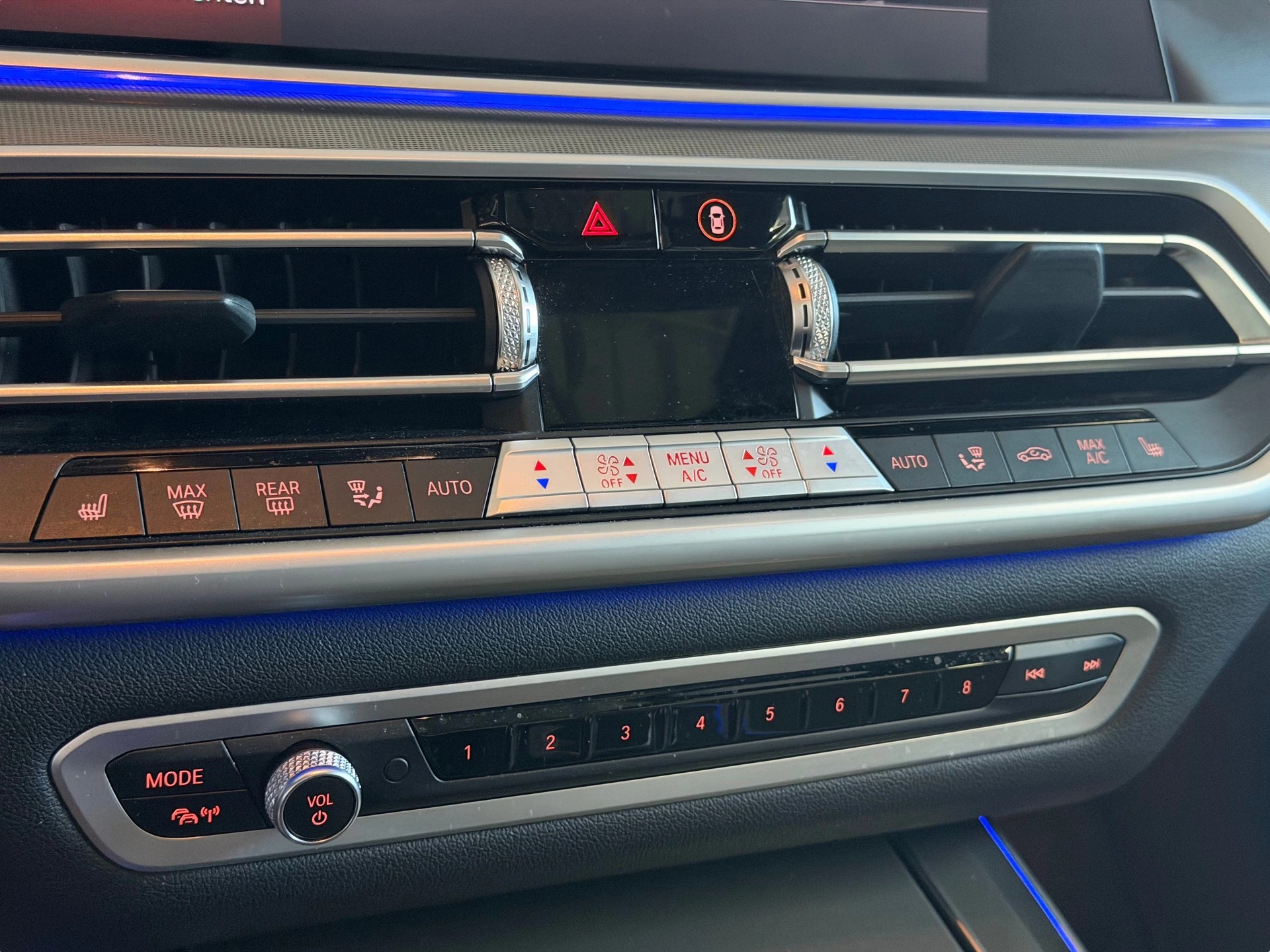 BMW X5 xDrive 48V 40d M Sport Steptronic | CH-Auto | Frisch MFK | BMW Laserlicht | Pano Dach | M-Sportabgasanlage-image-20