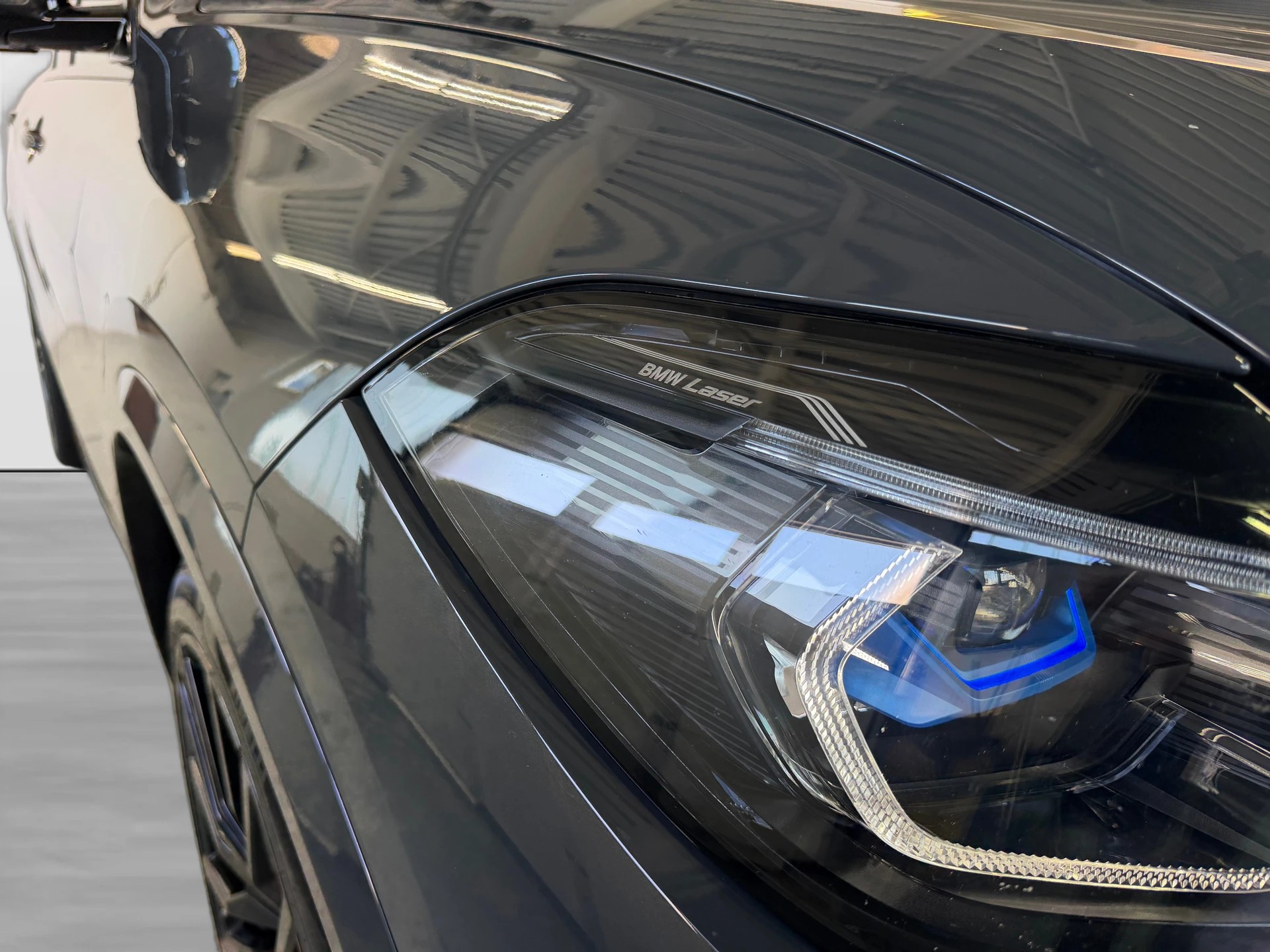 BMW X5 xDrive 48V 40d M Sport Steptronic | CH-Auto | Frisch MFK | BMW Laserlicht | Pano Dach | M-Sportabgasanlage-image-7