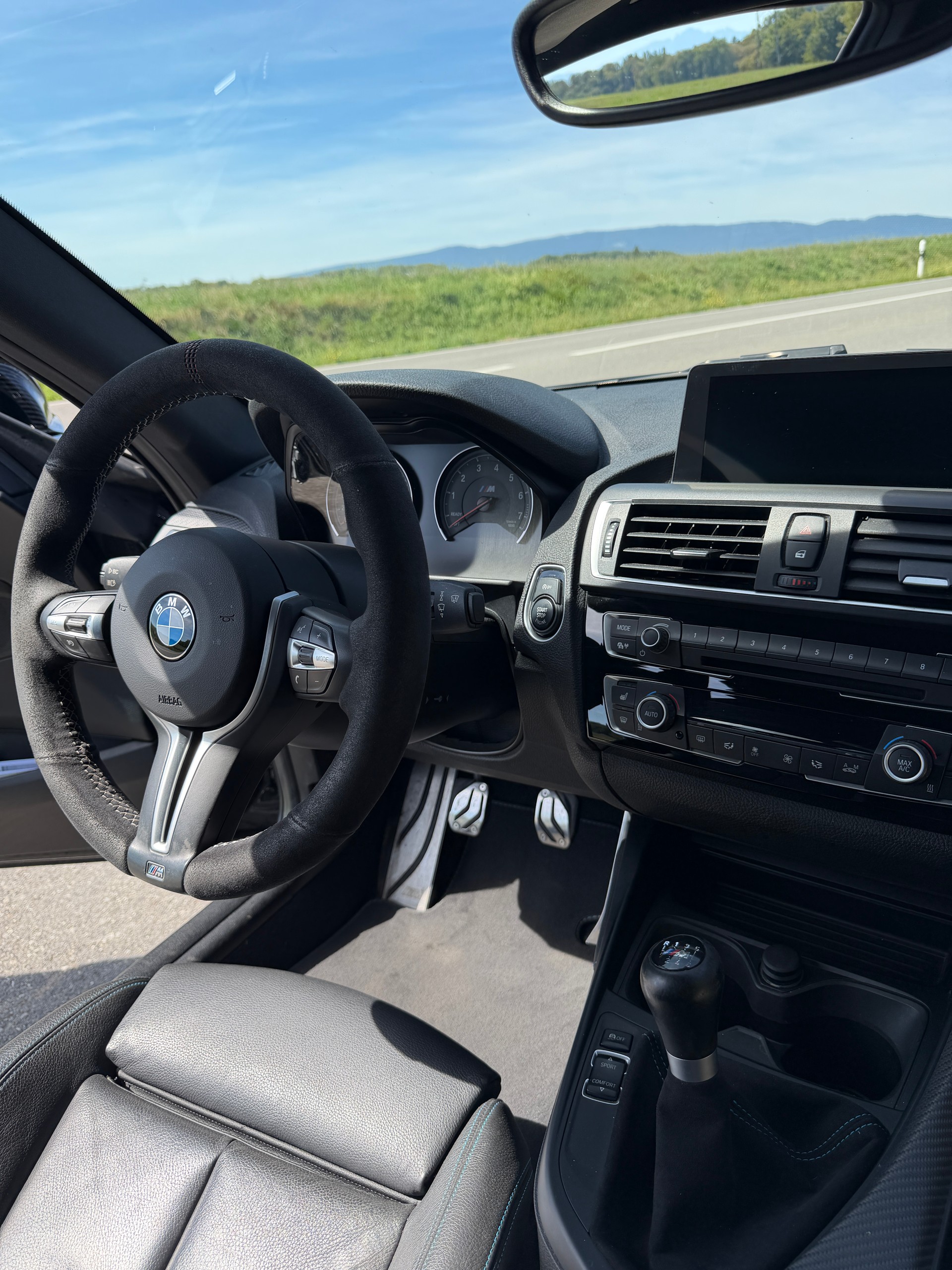 BMW M2-image-5