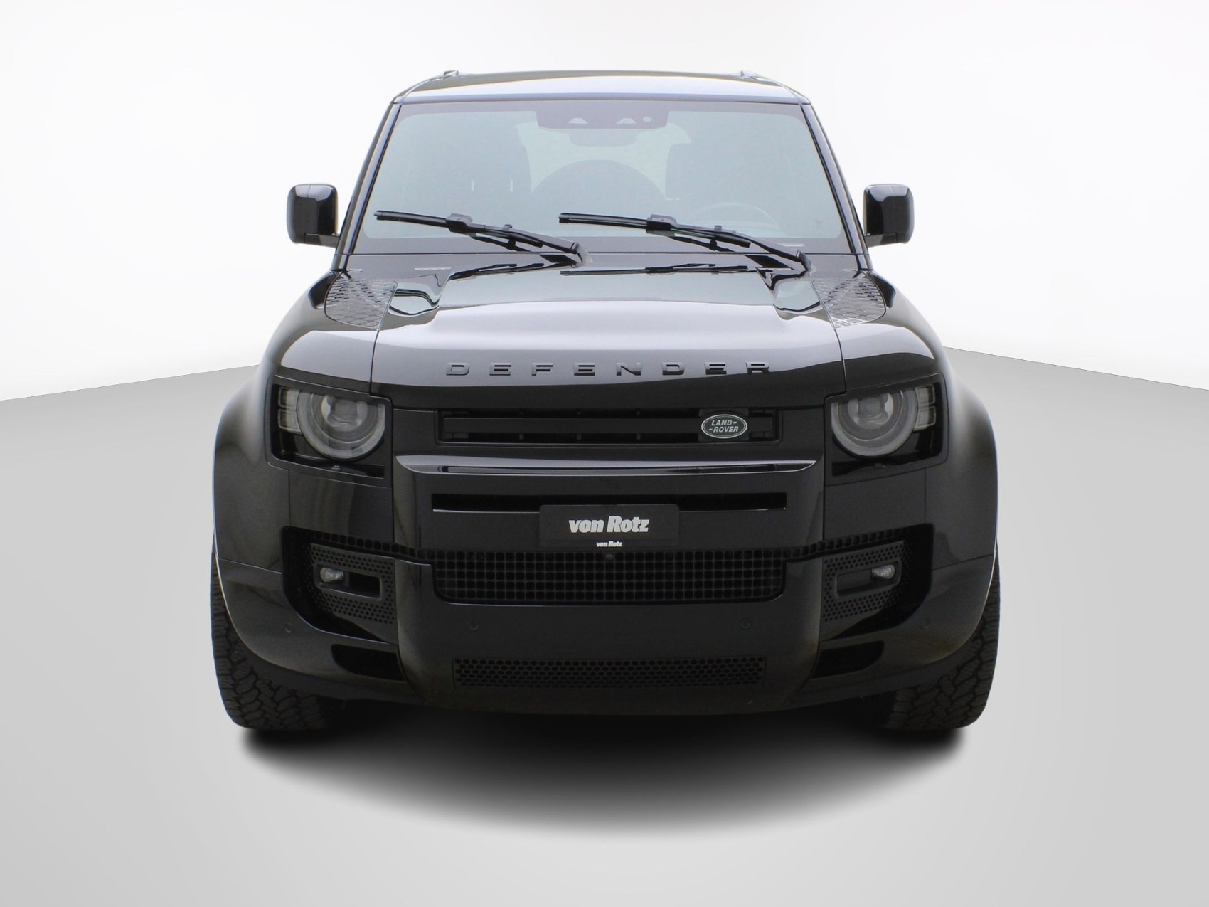 LAND ROVER Defender 2.0 P400e X-Dynamic SE-image-6
