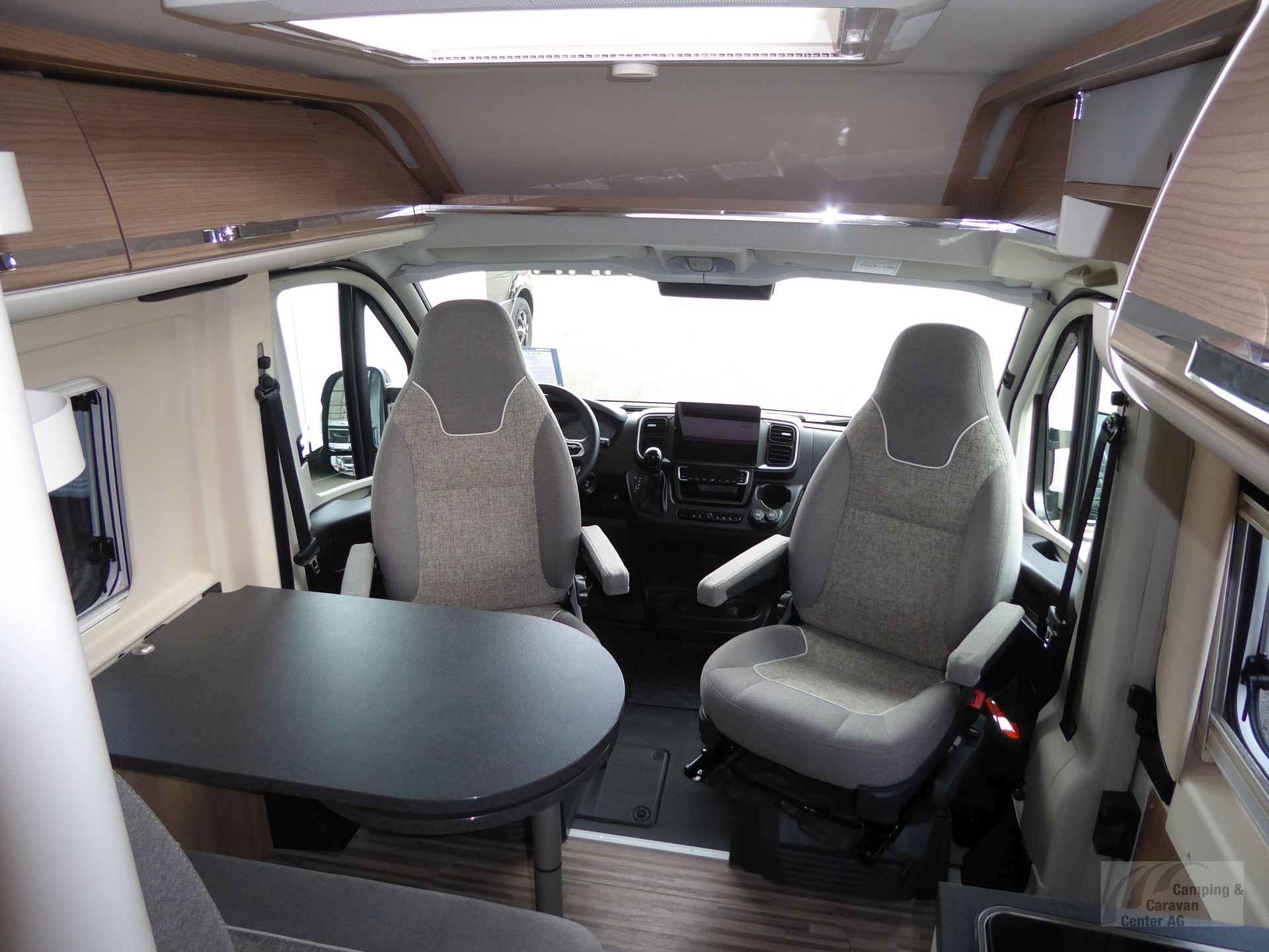 MALIBU Van comfort 600 DB Coupé-image-5