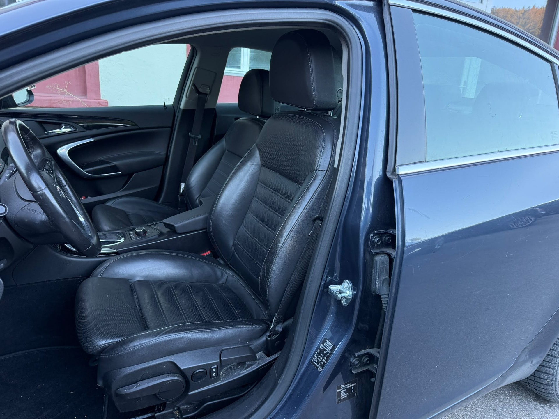OPEL Insignia 2.0 Turbo Edition Automatic-image-9
