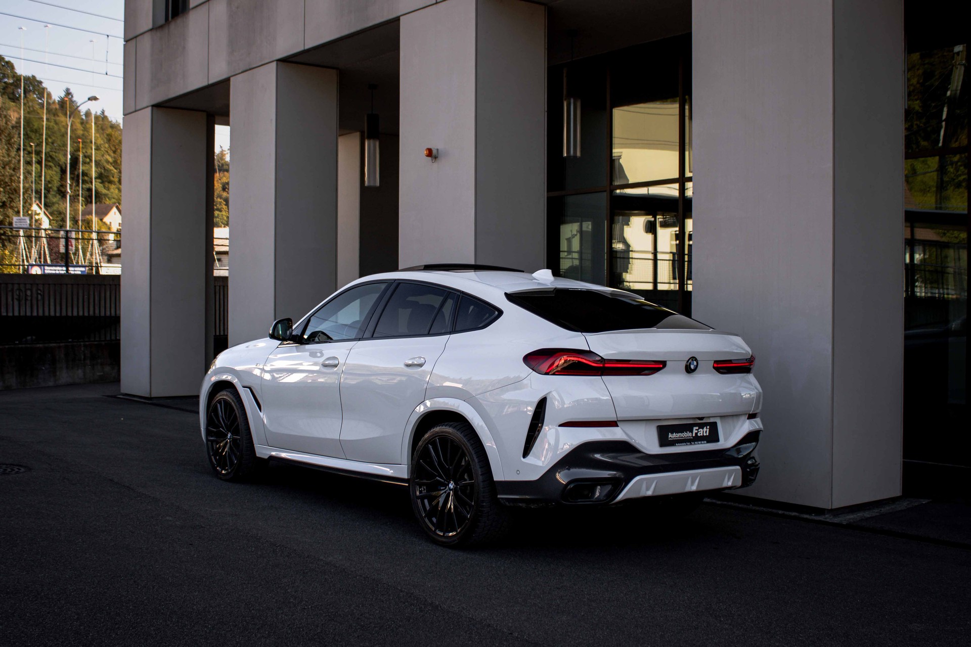 BMW X6 xDrive 48V 40d Steptronic M Sport-image-1