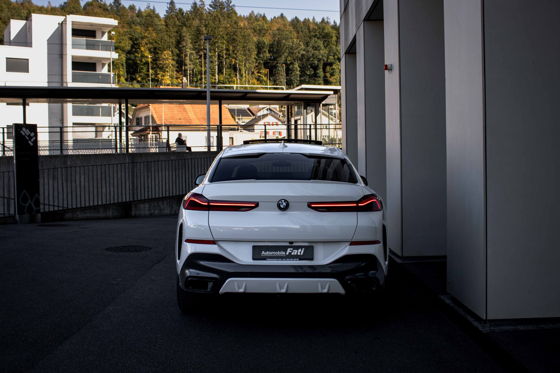 BMW X6 xDrive 48V 40d Steptronic M Sport-image-3