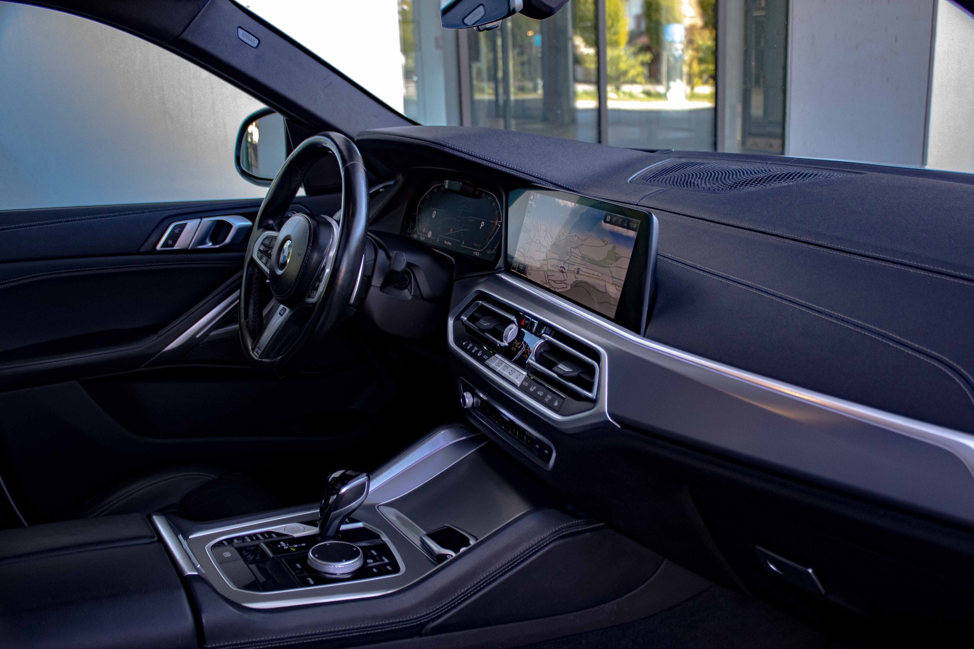 BMW X6 xDrive 48V 40d Steptronic M Sport-image-19