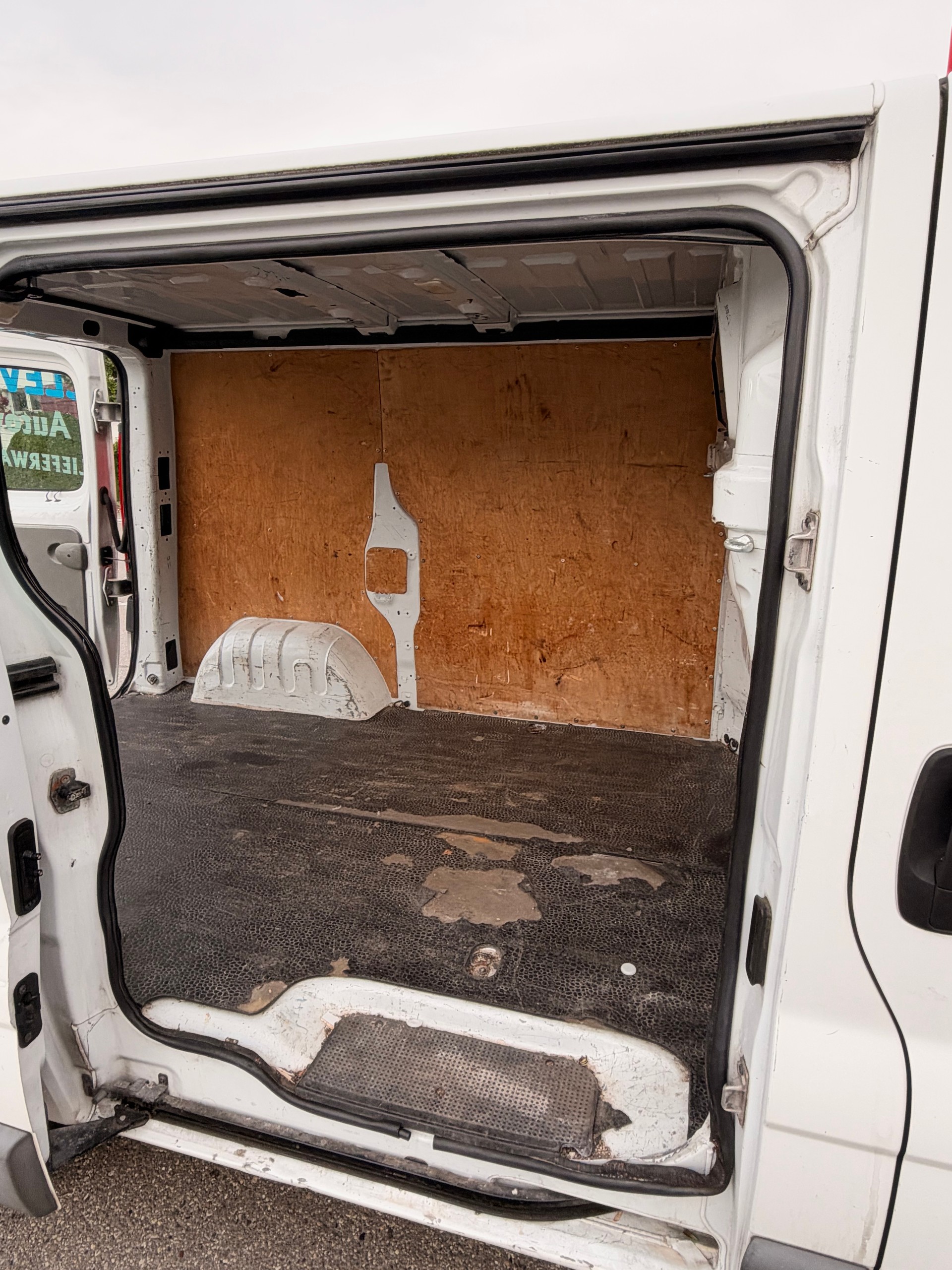 OPEL Vivaro 2.0 CDTI 2.7t L1H1-image-7