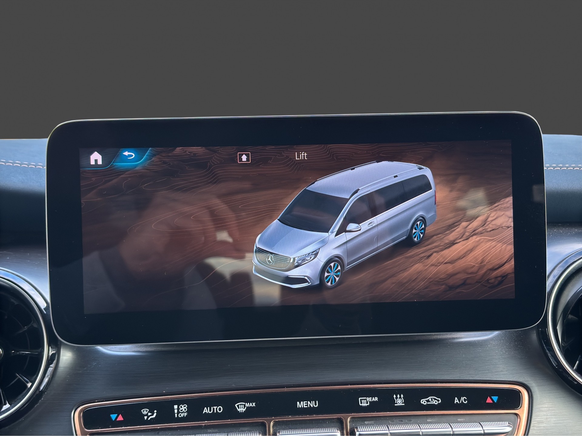MERCEDES-BENZ EQV 300 lang Van-image-17