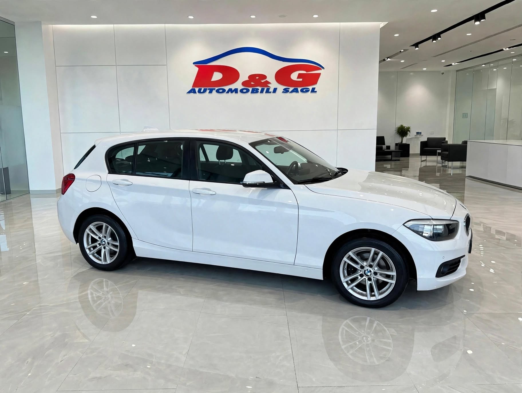 BMW 116d M Sport Steptronic-image-0