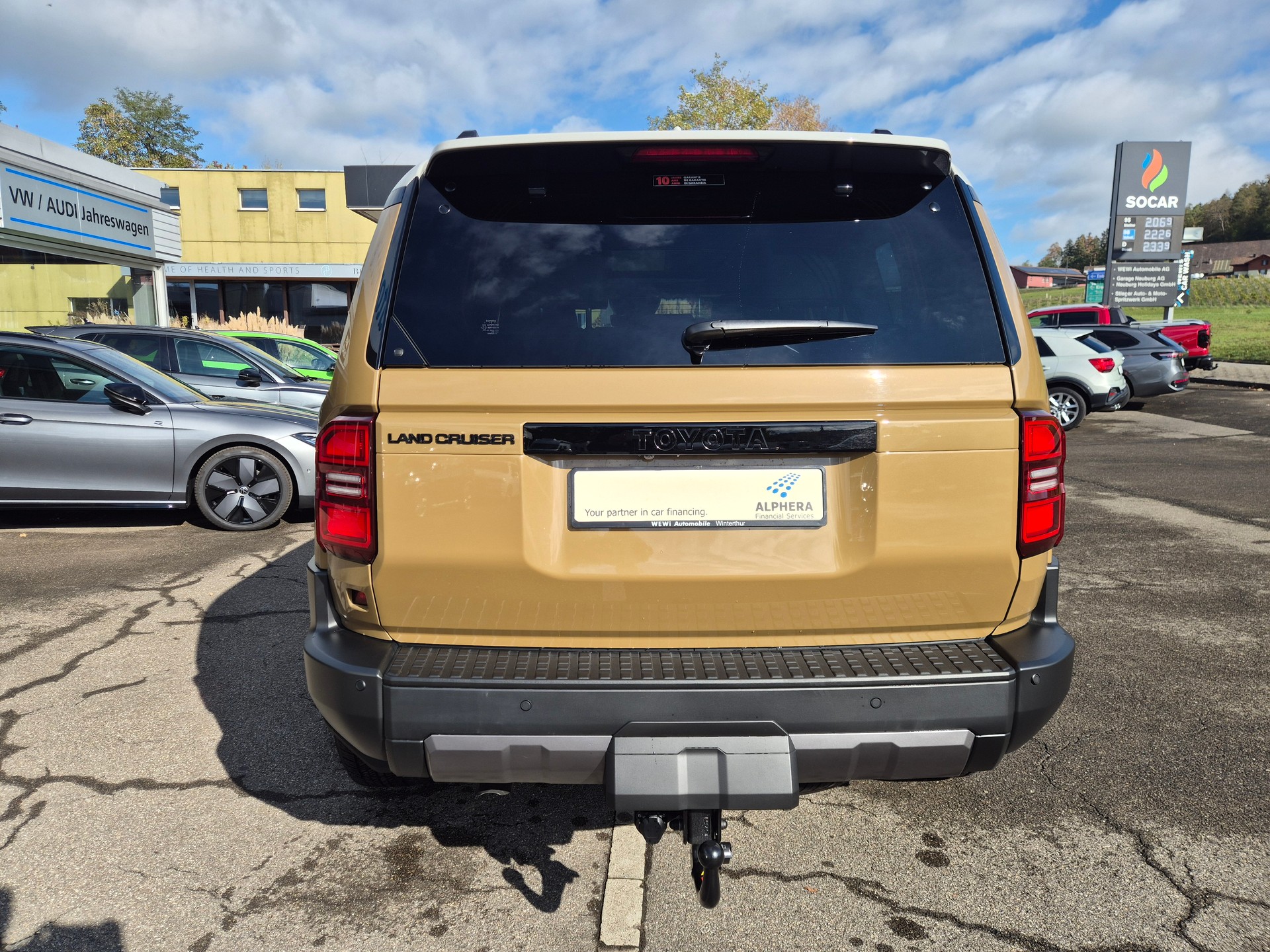 TOYOTA Land Cruiser 2.8TD Invincible-image-5