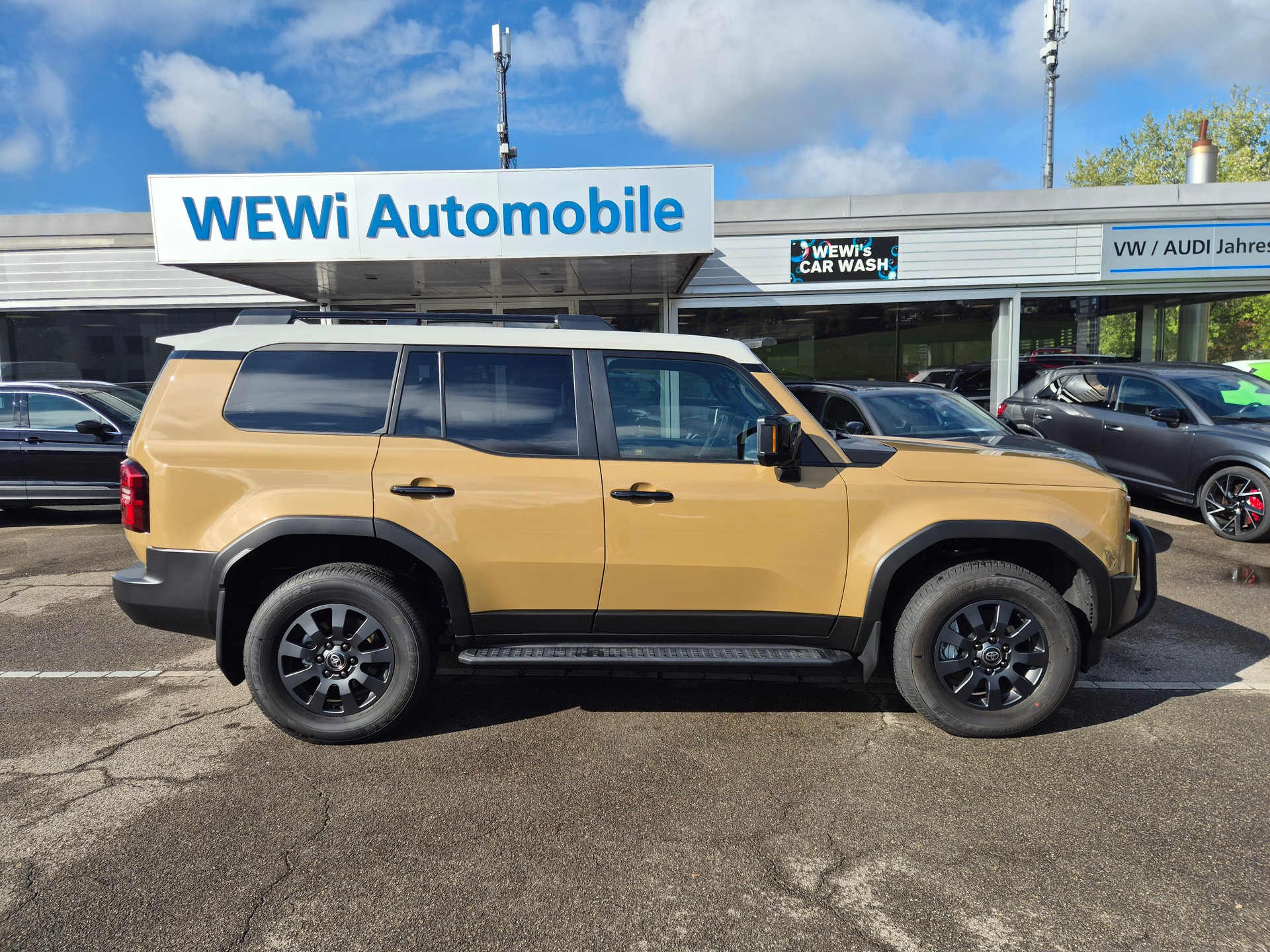 TOYOTA Land Cruiser 2.8TD Invincible-image-3