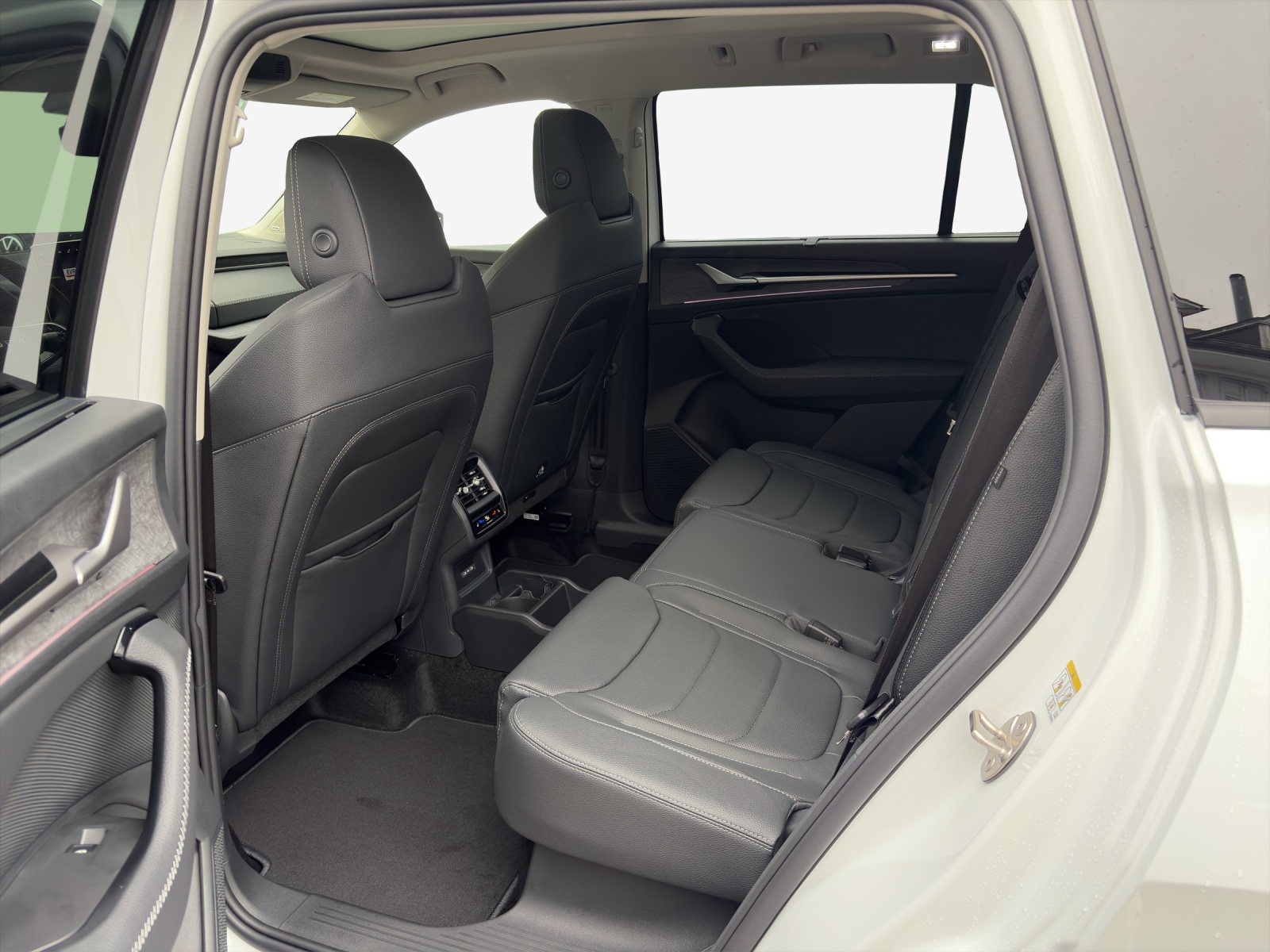 SKODA Kodiaq 2.0 TSI Selection 4x4-image-11