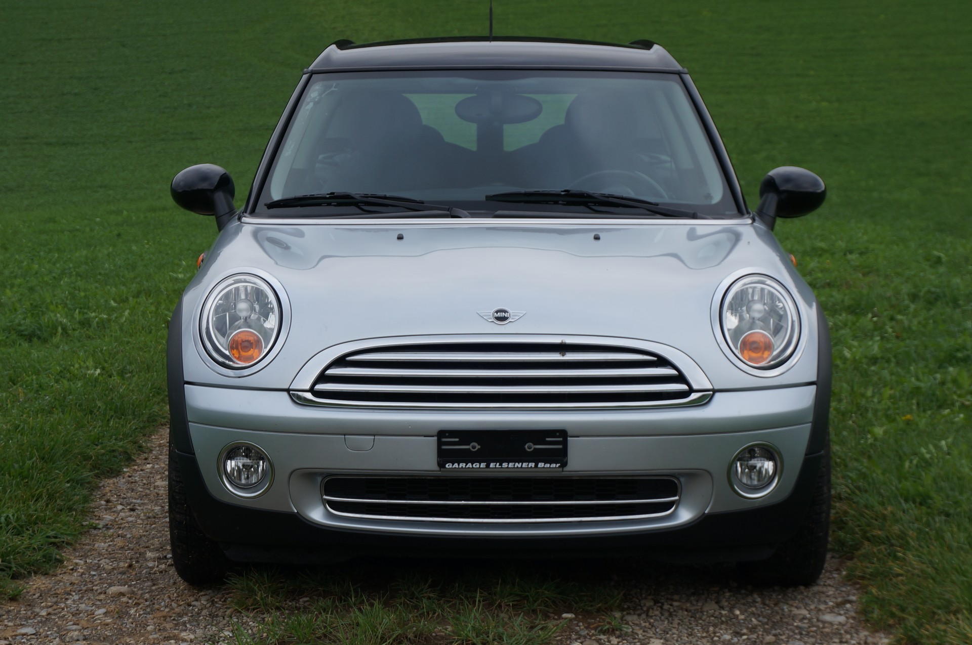 MINI 1.6i Cooper-image-1