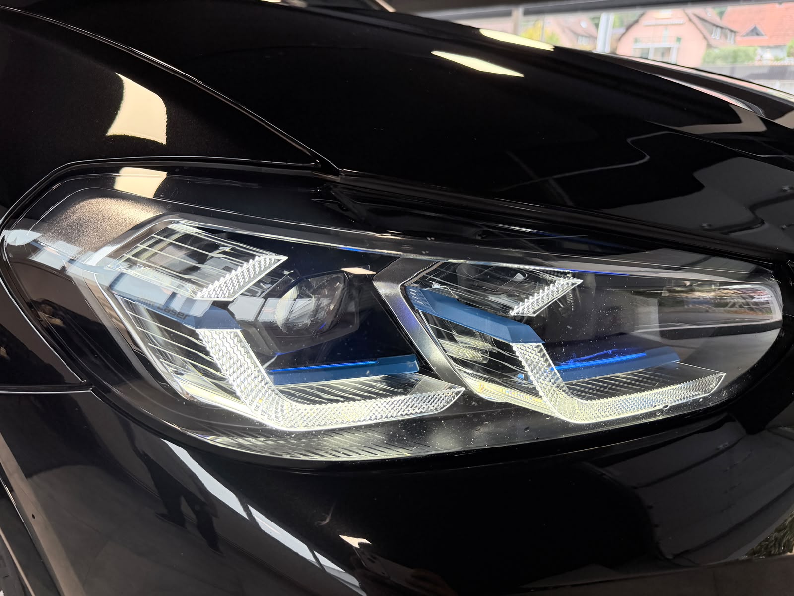 BMW X4 xDrive 48V M40d Steptronic-image-11