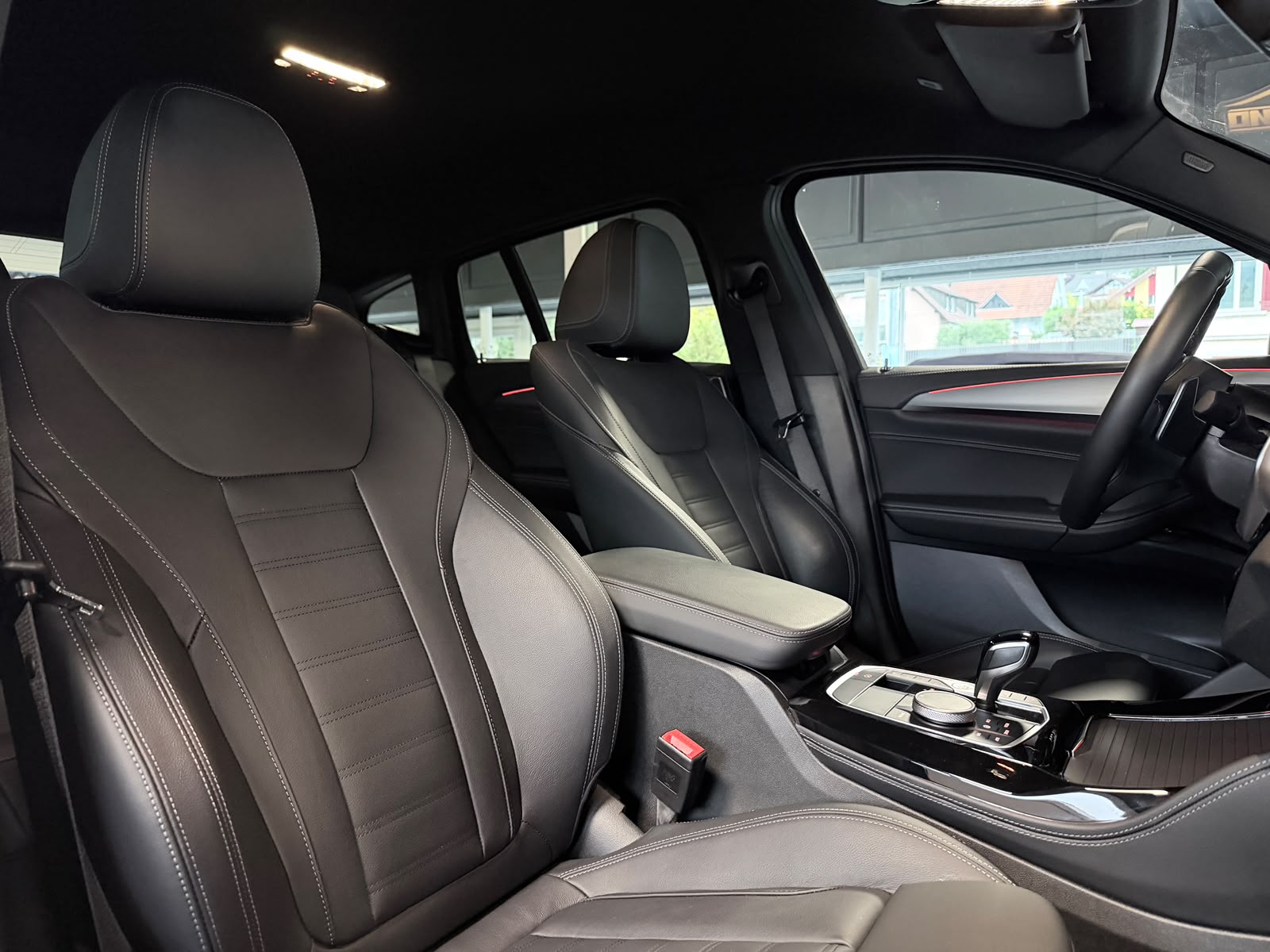 BMW X4 xDrive 48V M40d Steptronic-image-15