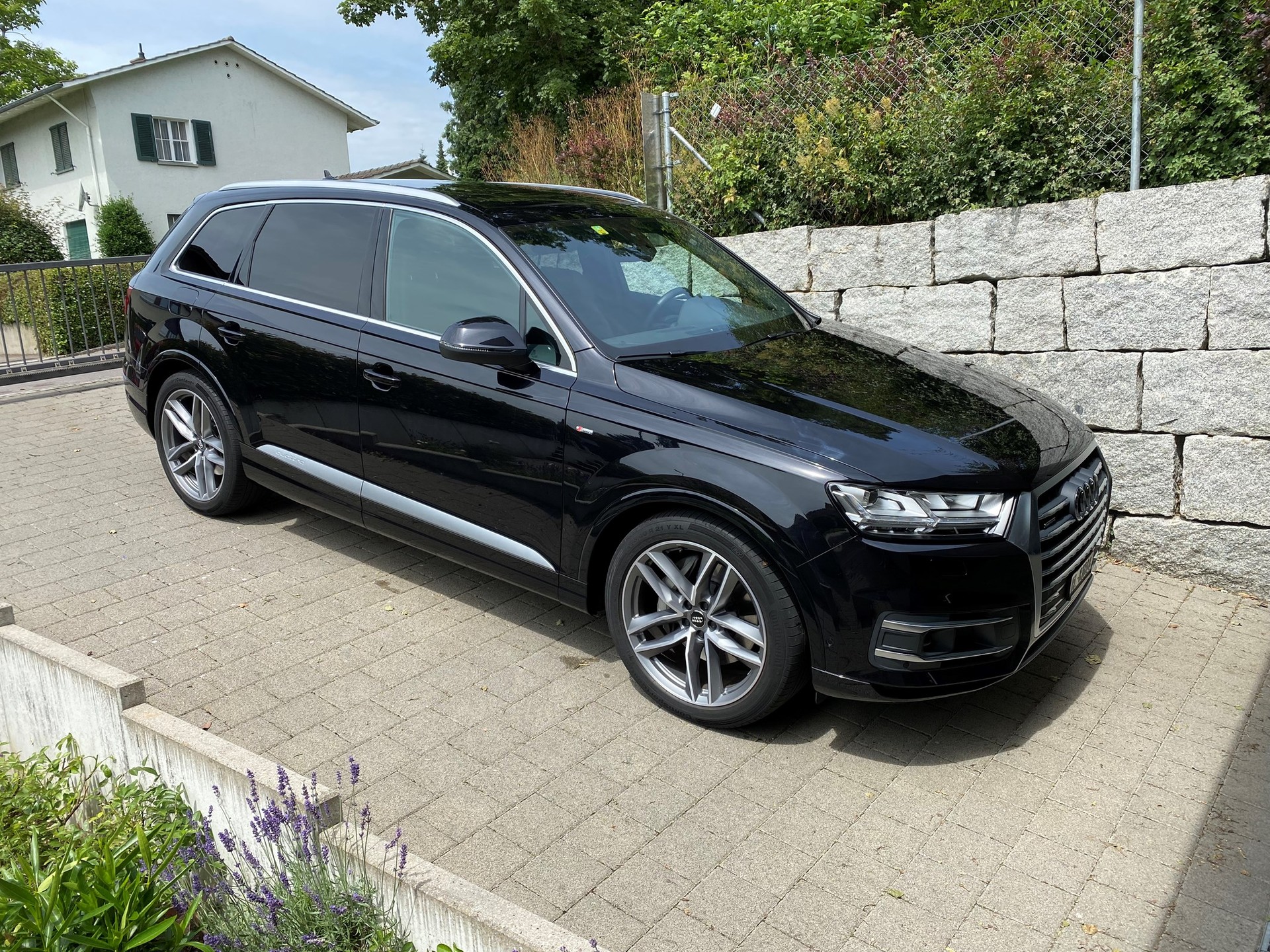 AUDI Q7 3.0 TDI quattro tiptronic-image-1