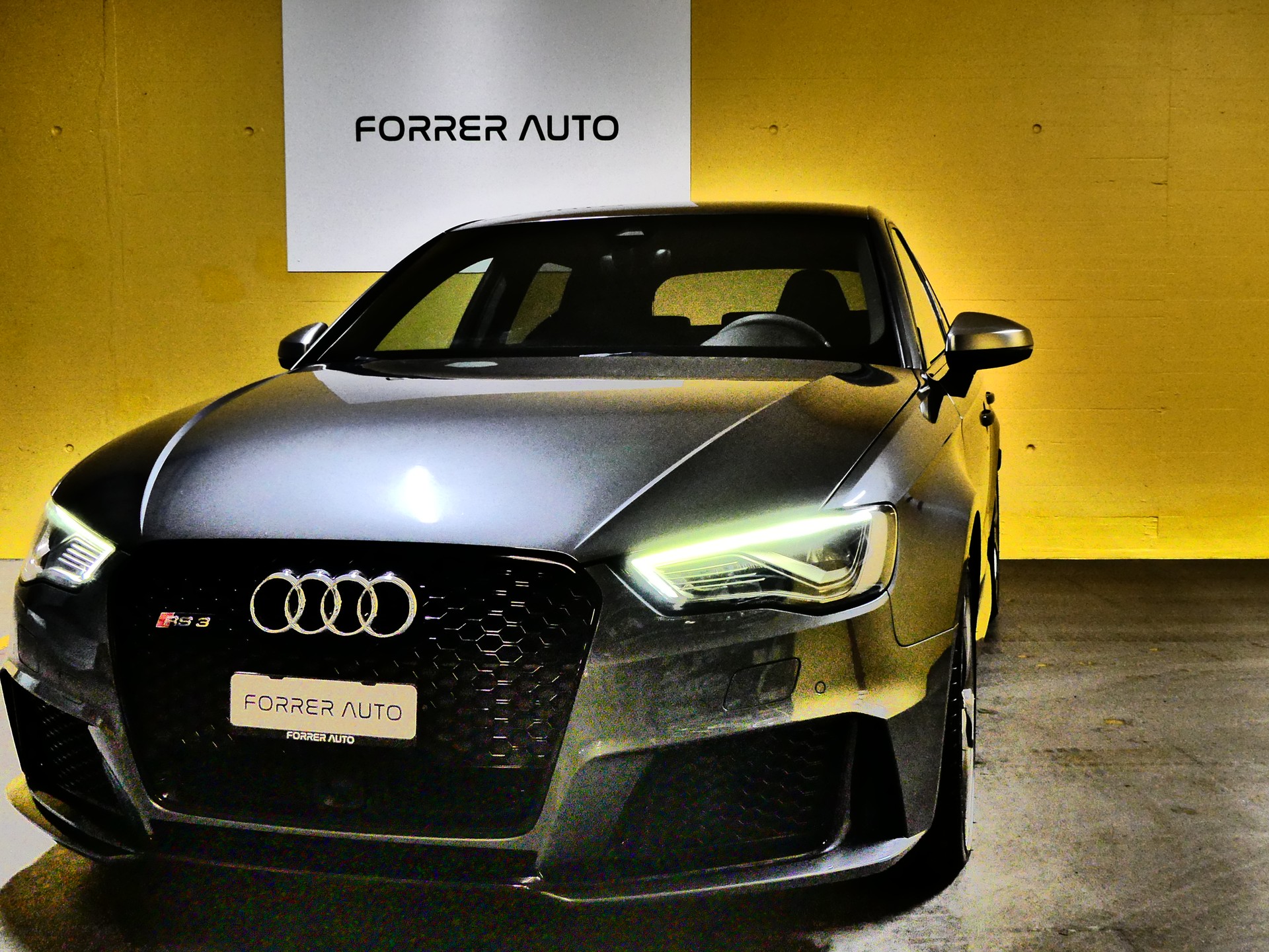AUDI RS3 2.5 TSI quattro S-tronic-image-3