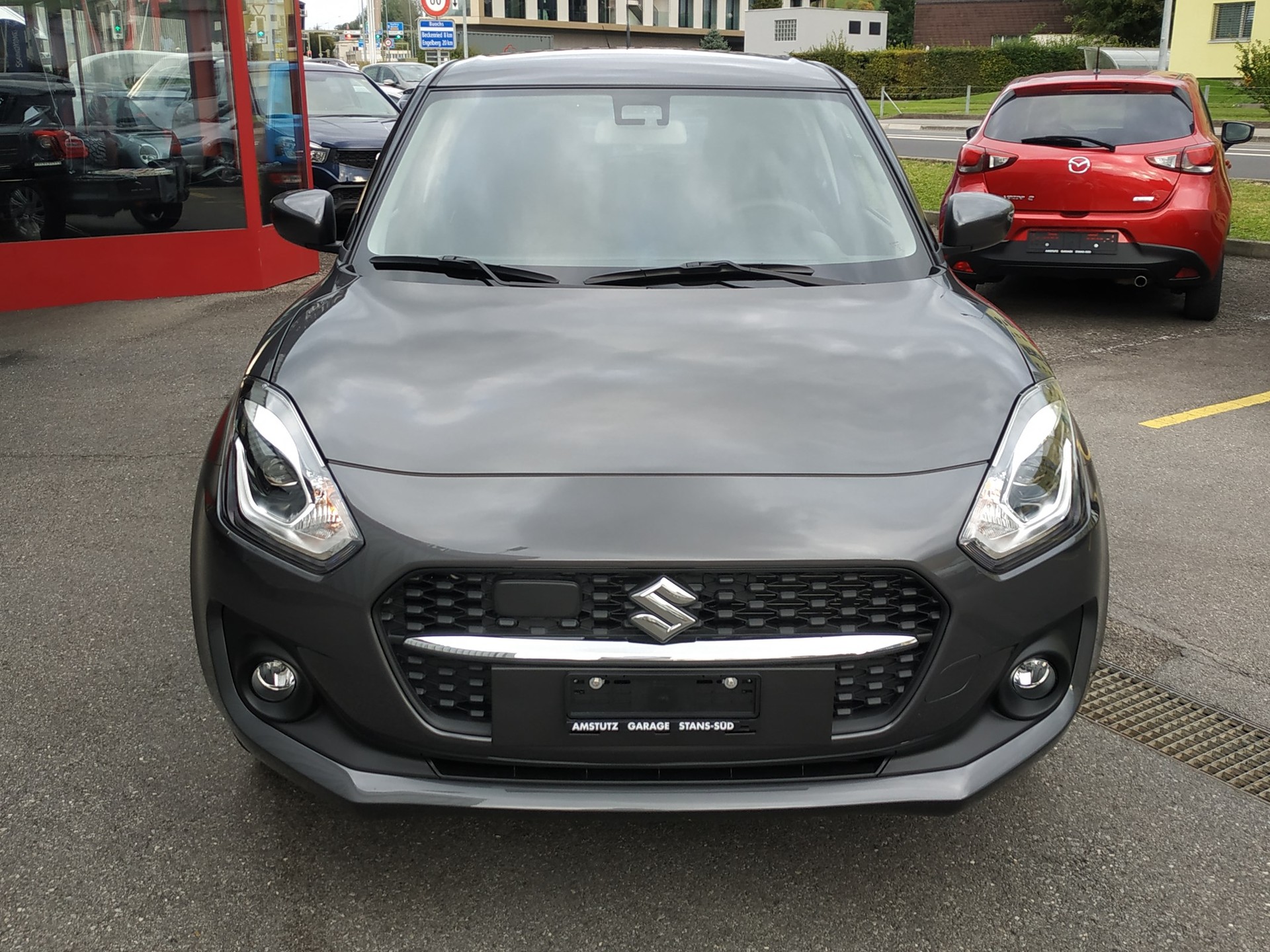 SUZUKI Swift 1.2 Compact + 4x4 Hybrid-image-2