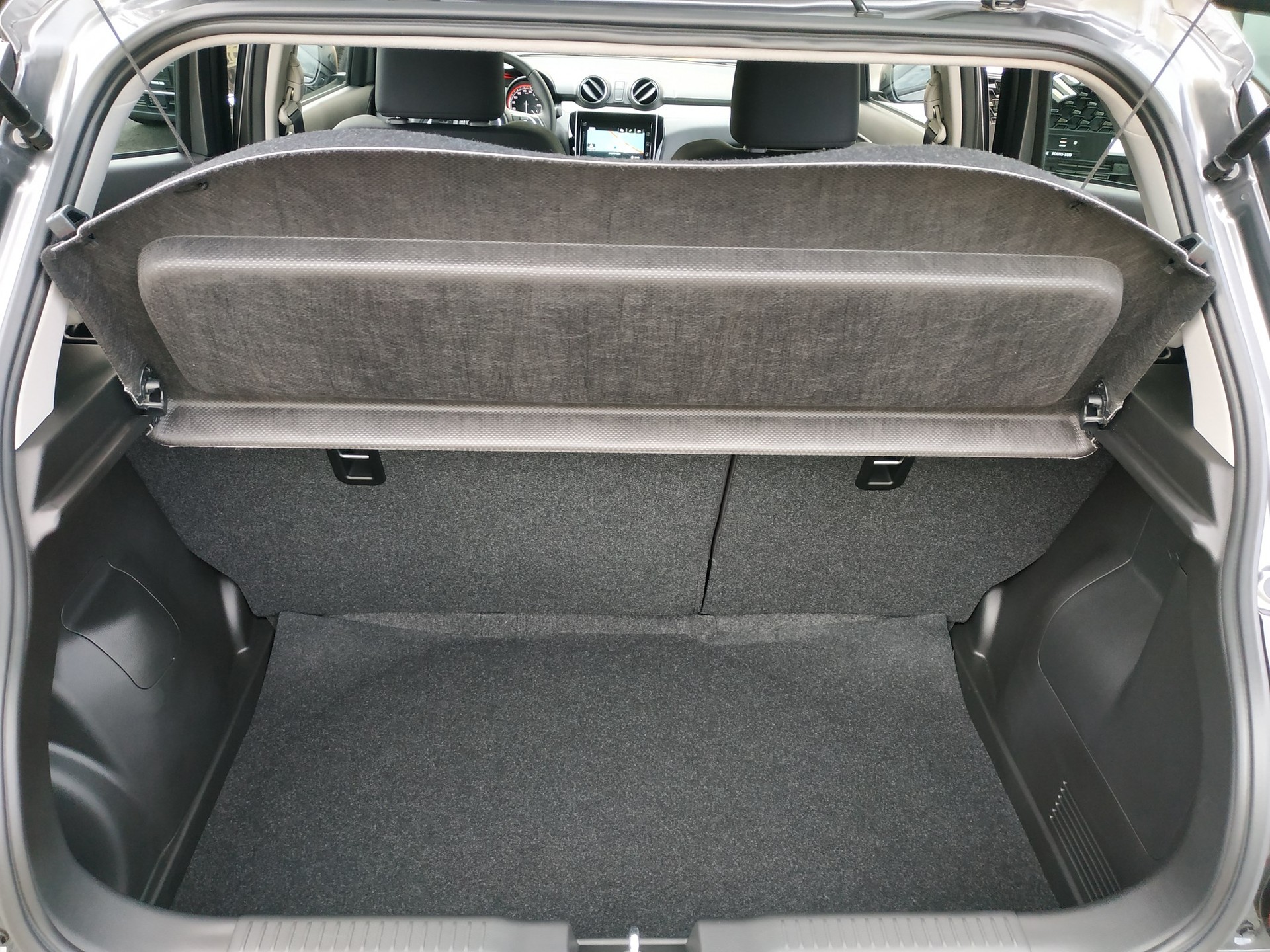 SUZUKI Swift 1.2 Compact + 4x4 Hybrid-image-18