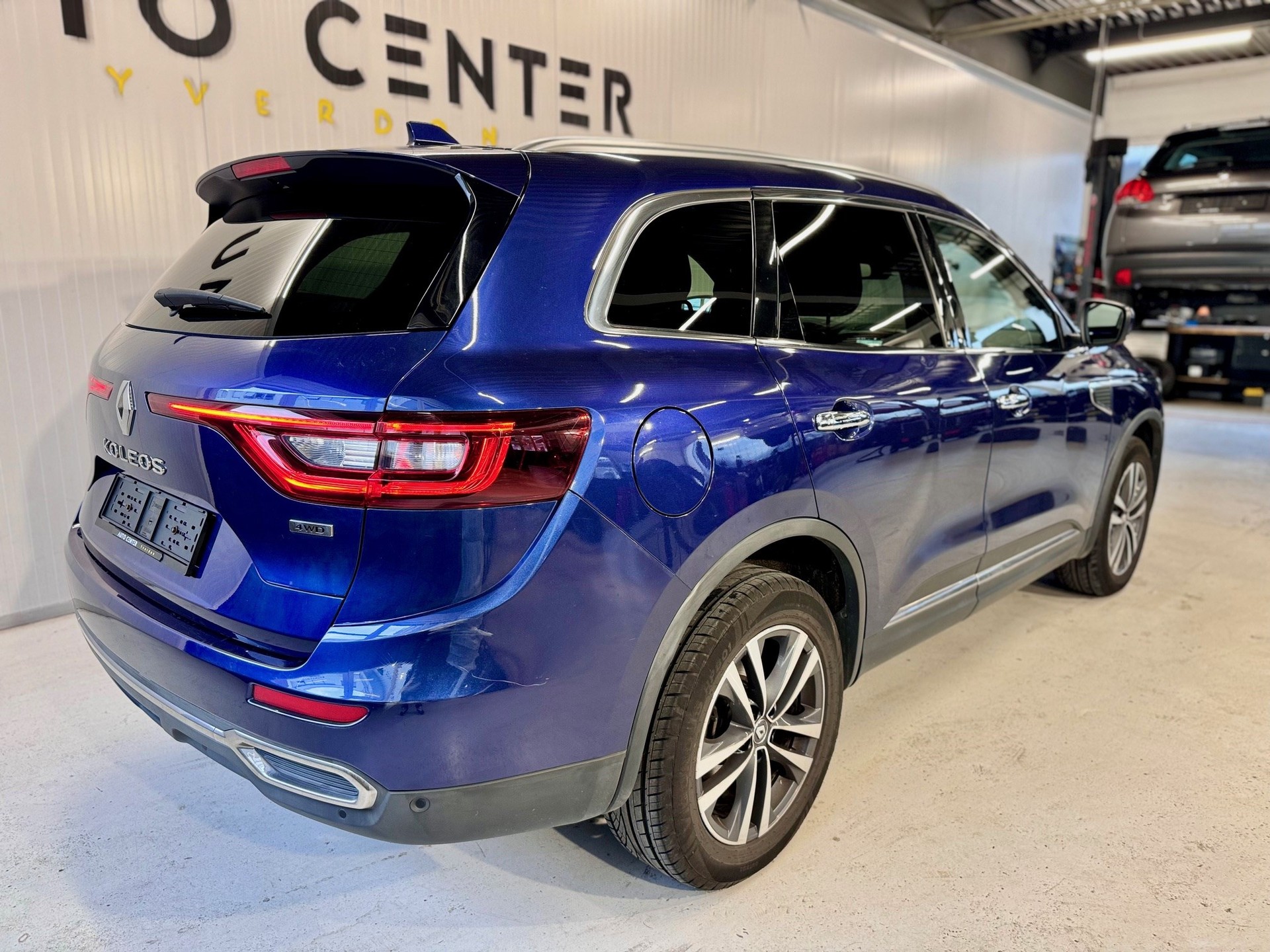 RENAULT Koleos 2.0 dCi Intens 4x4 Xtronic CVT-image-2