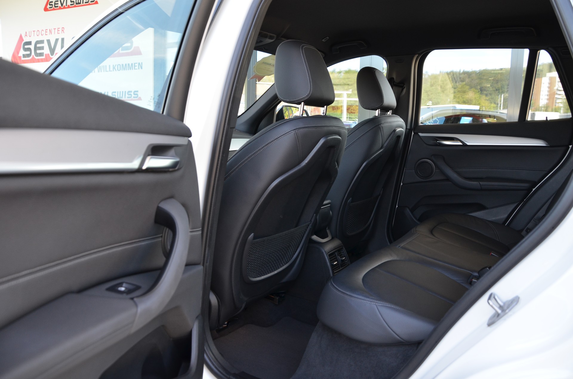 BMW X1 xDrive 25e M Sport Steptronic***Frisch ab MFK mit 1 Jahr oder 20000km Garantie***-image-11