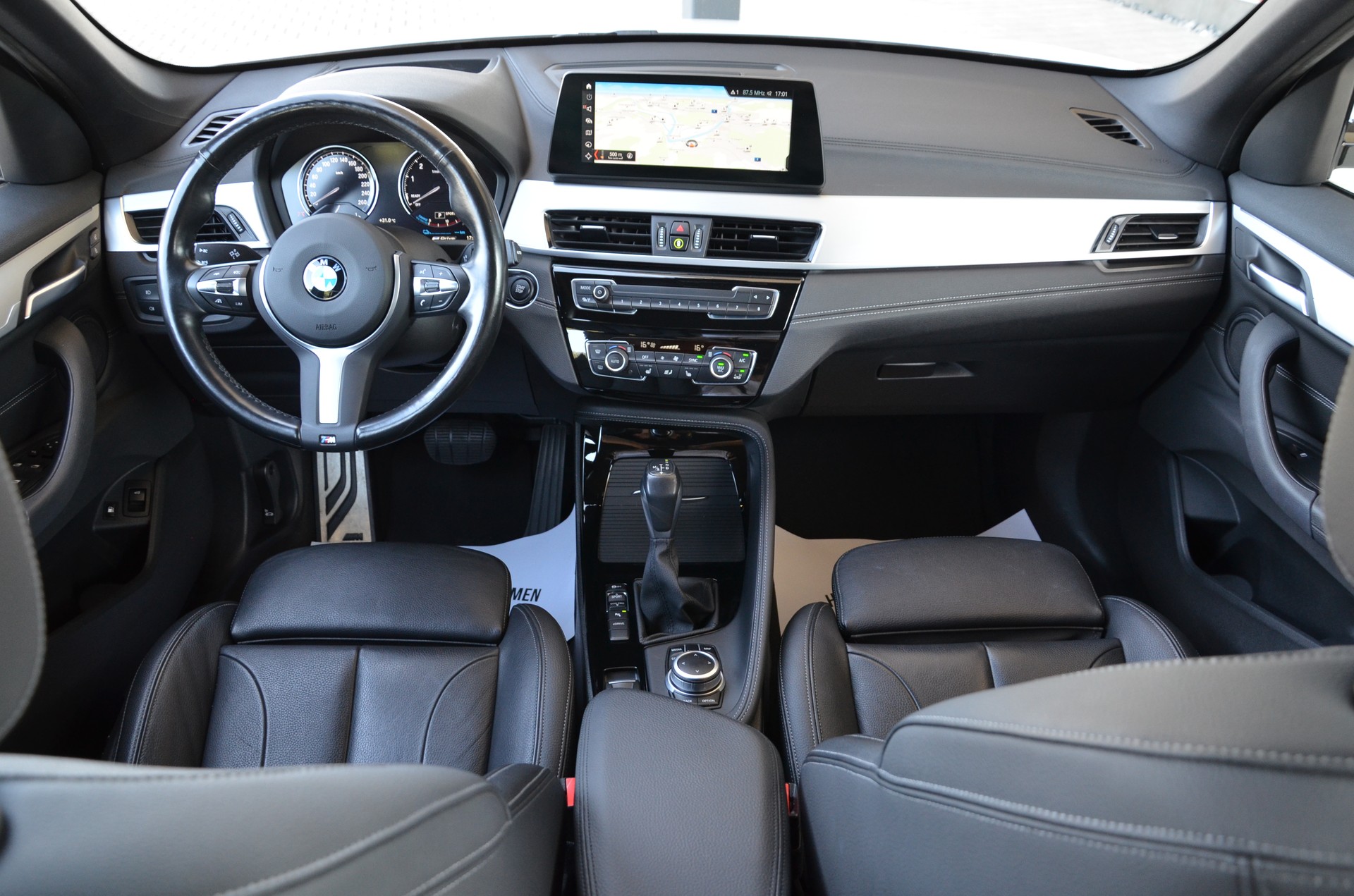 BMW X1 xDrive 25e M Sport Steptronic***Frisch ab MFK mit 1 Jahr oder 20000km Garantie***-image-12