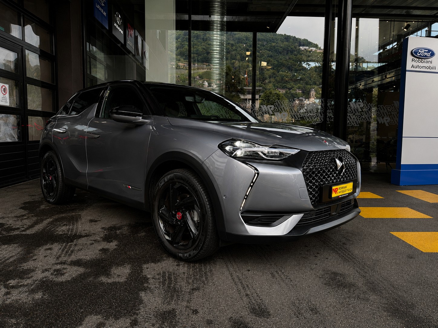 DS AUTOMOBILES DS 3 Crossback 1.2 PureTech Performance Line EAT8-image-2