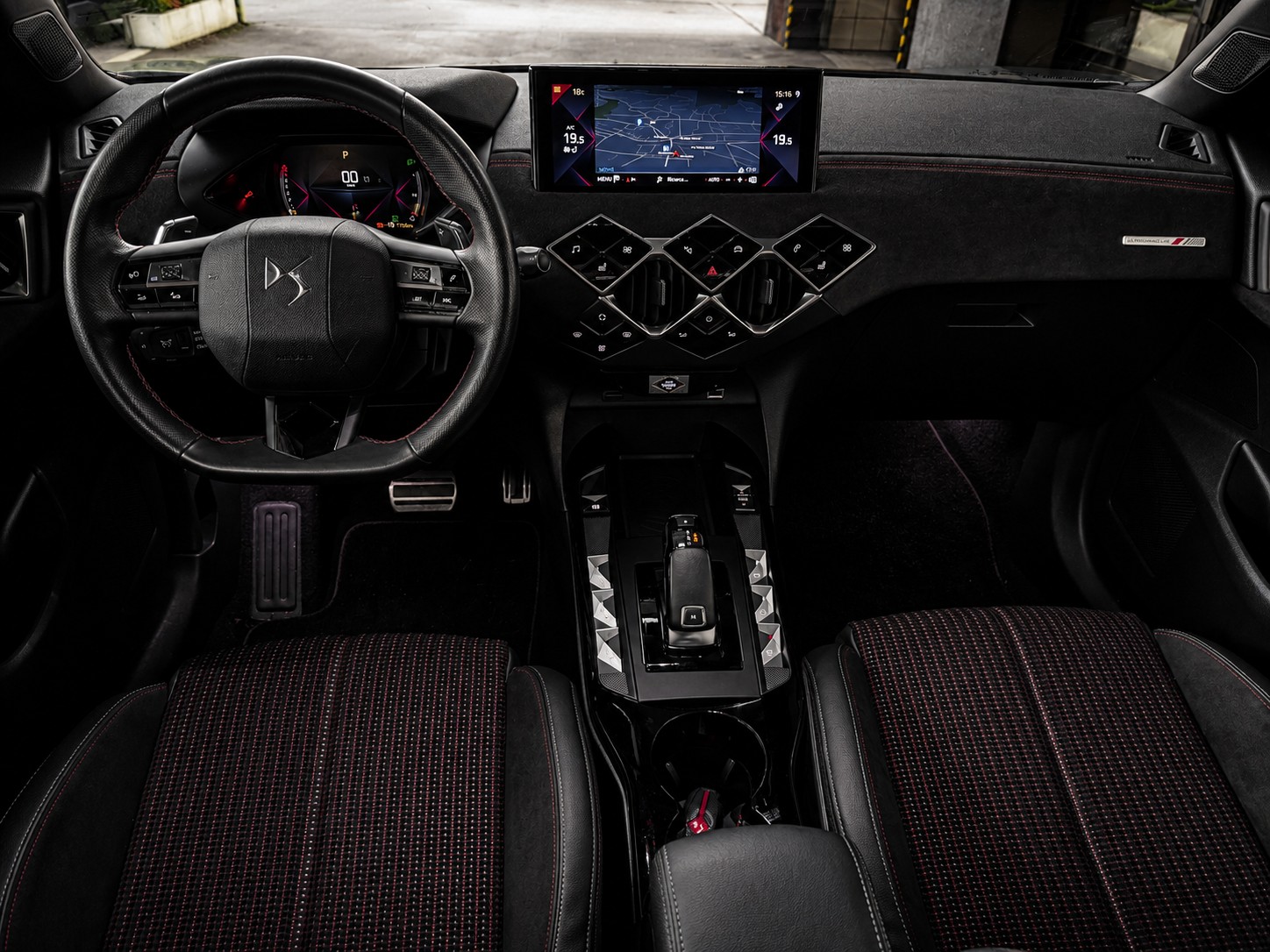 DS AUTOMOBILES DS 3 Crossback 1.2 PureTech Performance Line EAT8-image-6