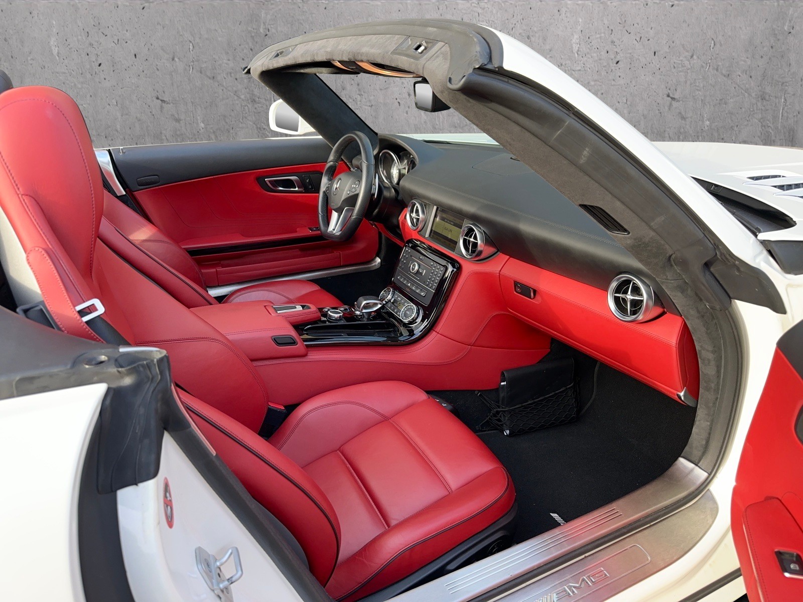 MERCEDES-BENZ SLS 63 AMG GT Speedshift-image-14