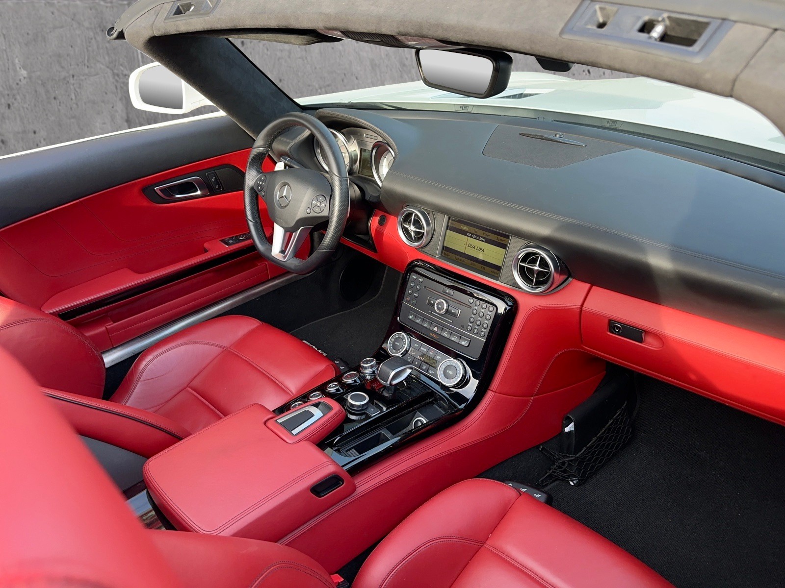 MERCEDES-BENZ SLS 63 AMG GT Speedshift-image-13