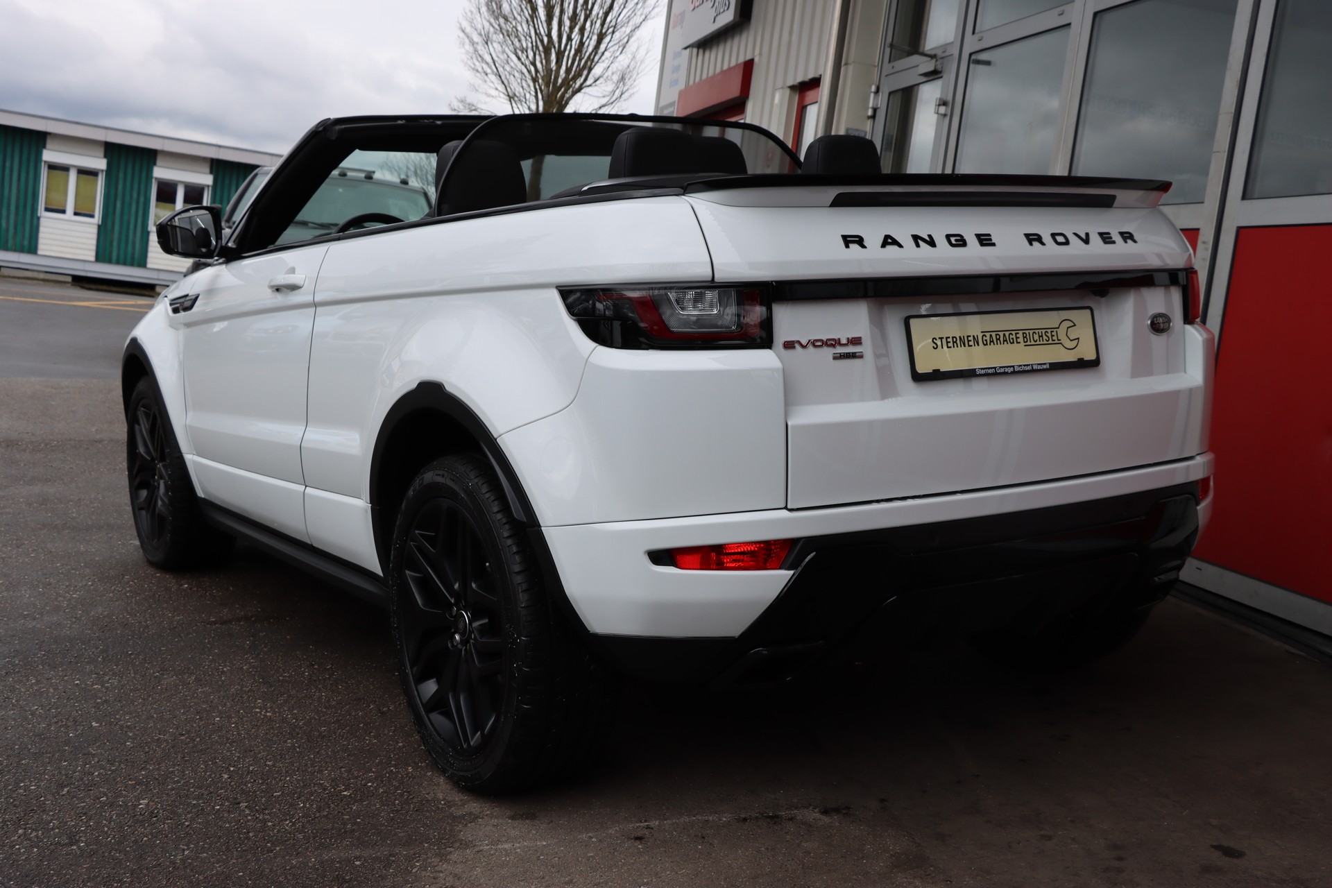 LAND ROVER Range Rover Evoque Convert. 2.0 TD4 SE Dynamic AT9-image-6