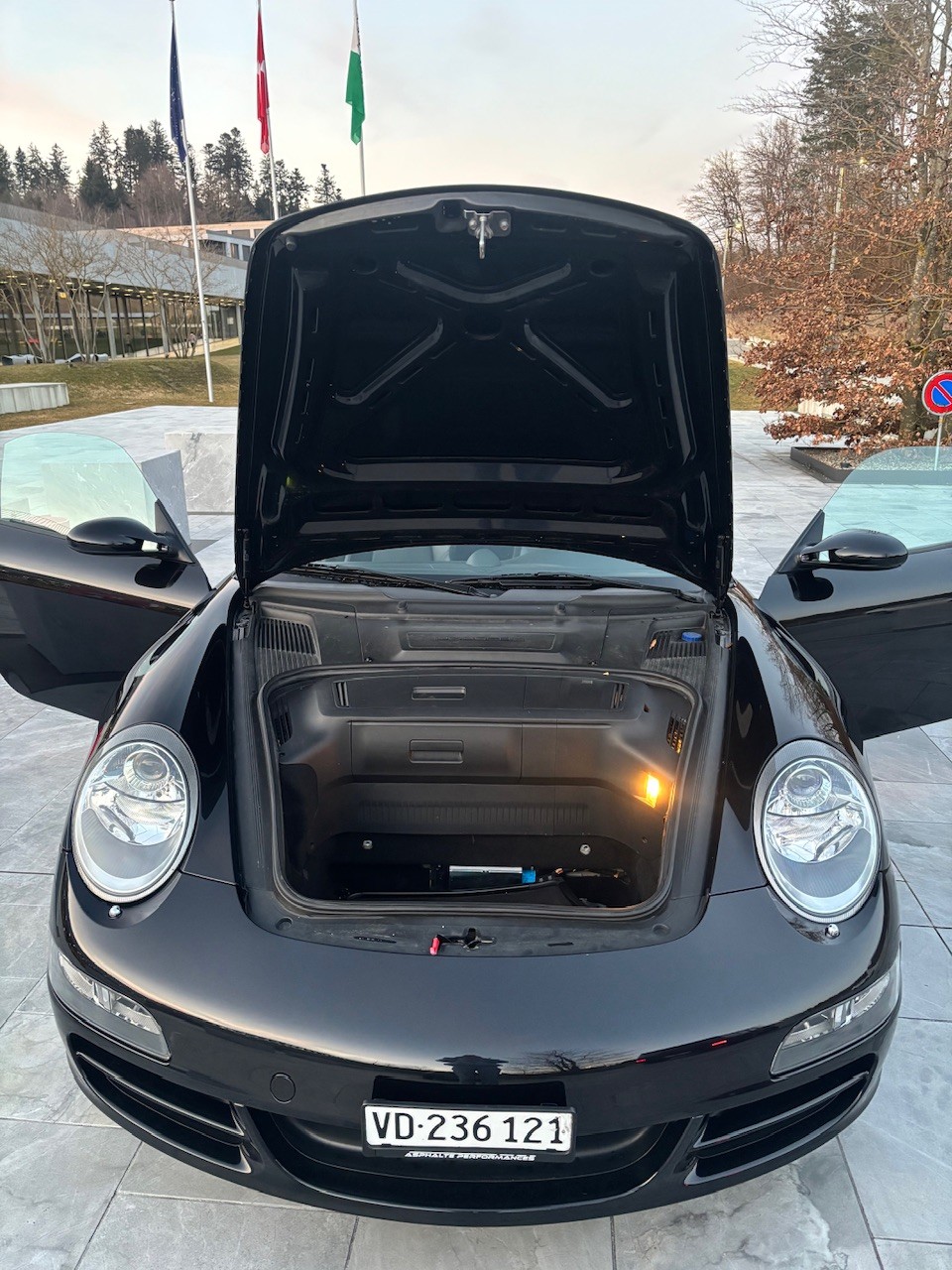 PORSCHE 911 Cabrio Carrera S-image-9