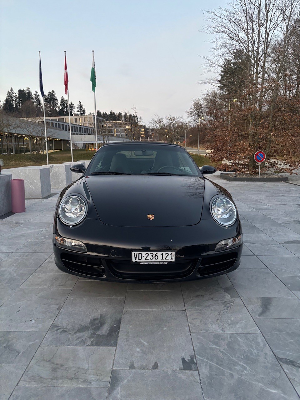 PORSCHE 911 Cabrio Carrera S-image-4
