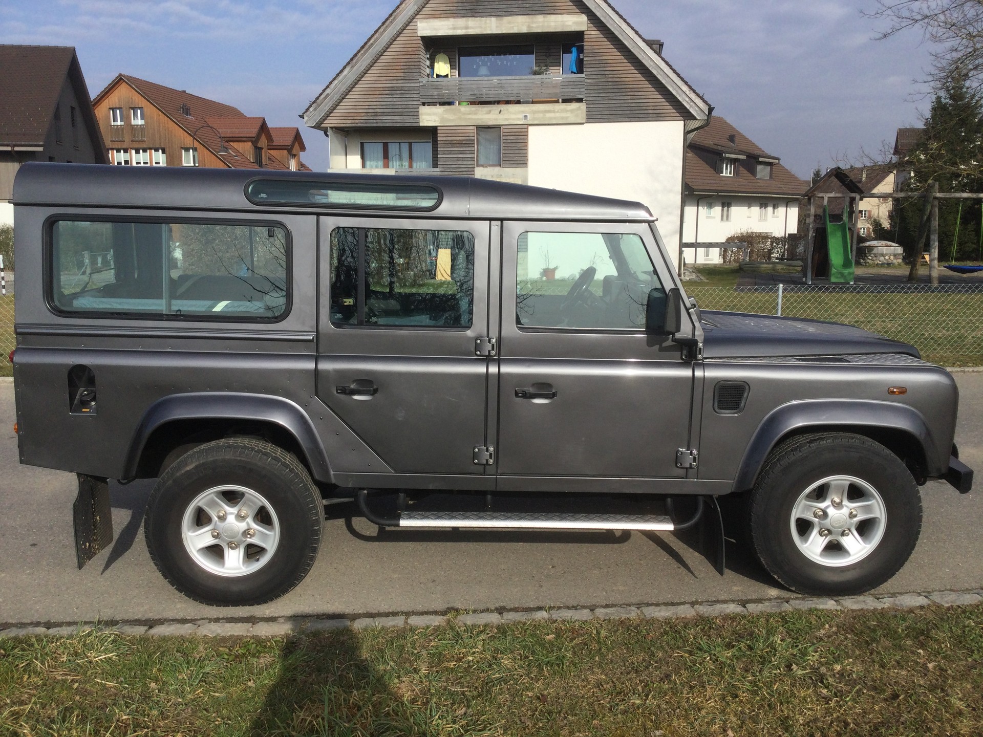 LAND ROVER Defender 110 SW 2.5 Td5-image-1