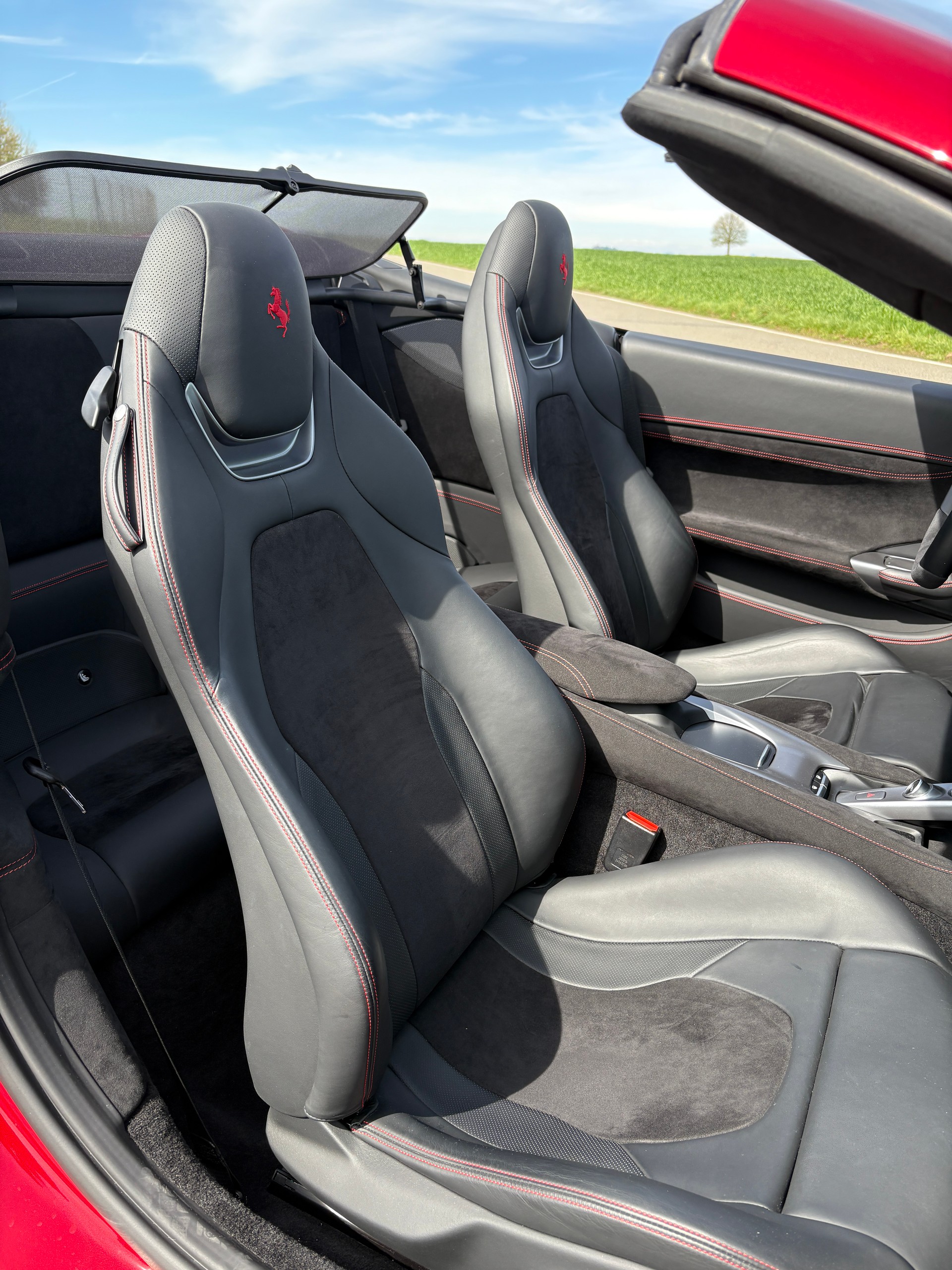 FERRARI Portofino 3.9 V8 T-image-13