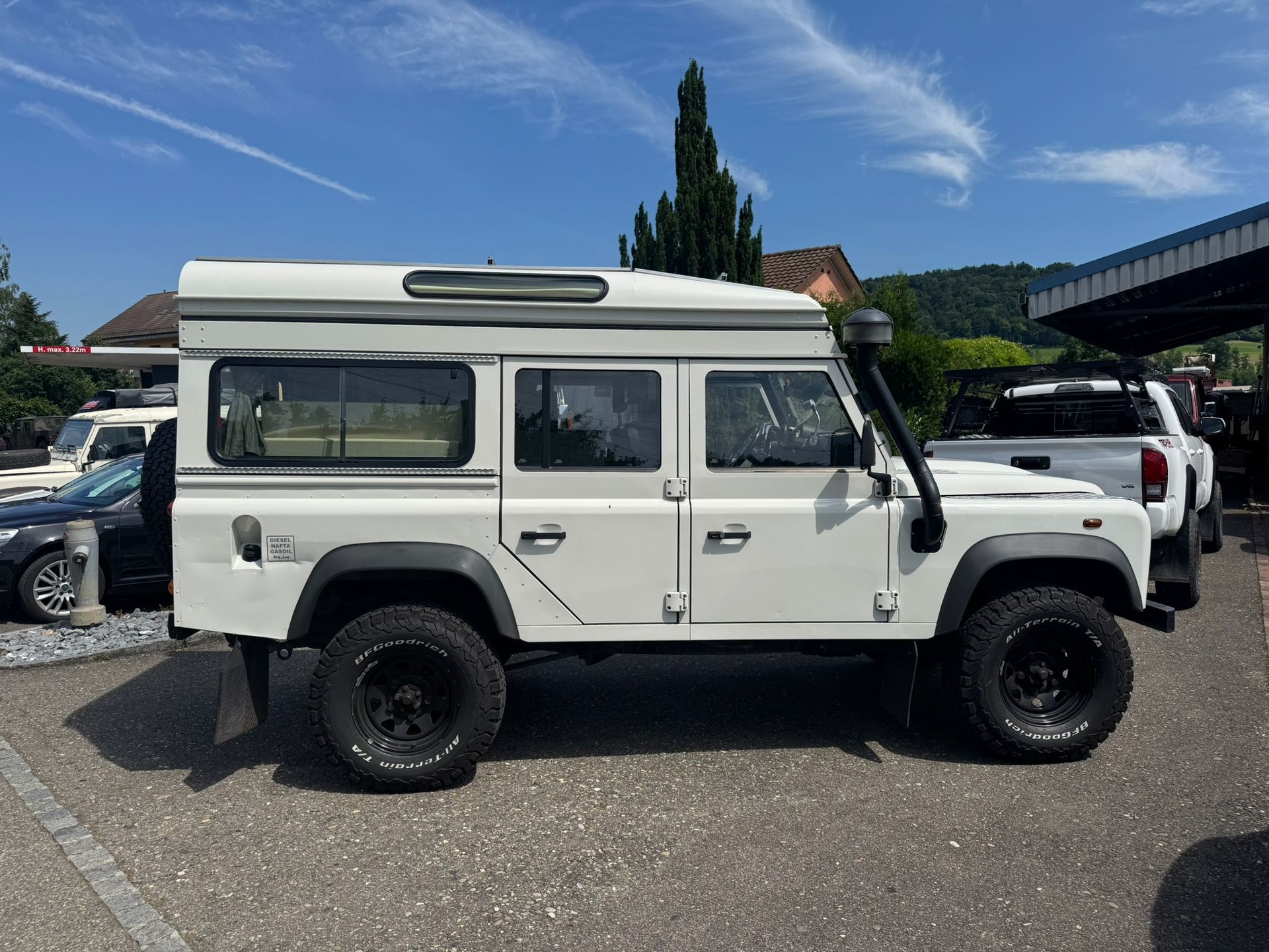 LAND ROVER Defender 110 SW 2.4Tdc-image-6