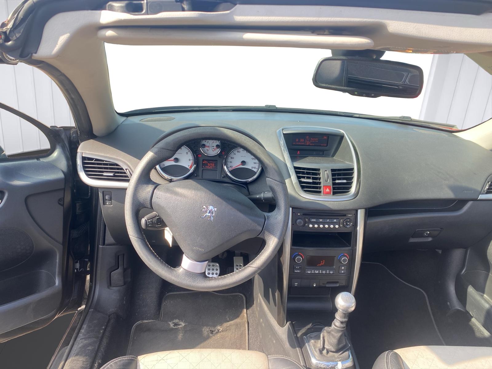 PEUGEOT 207 CC 1.6 16V Turbo Roland Garros-image-11