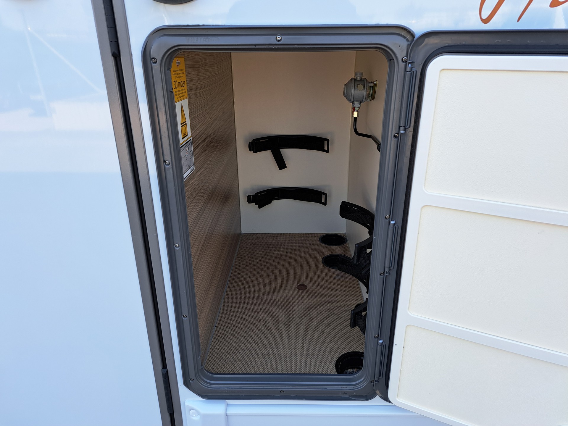 BÜRSTNER Travel Van T 620 G-image-12