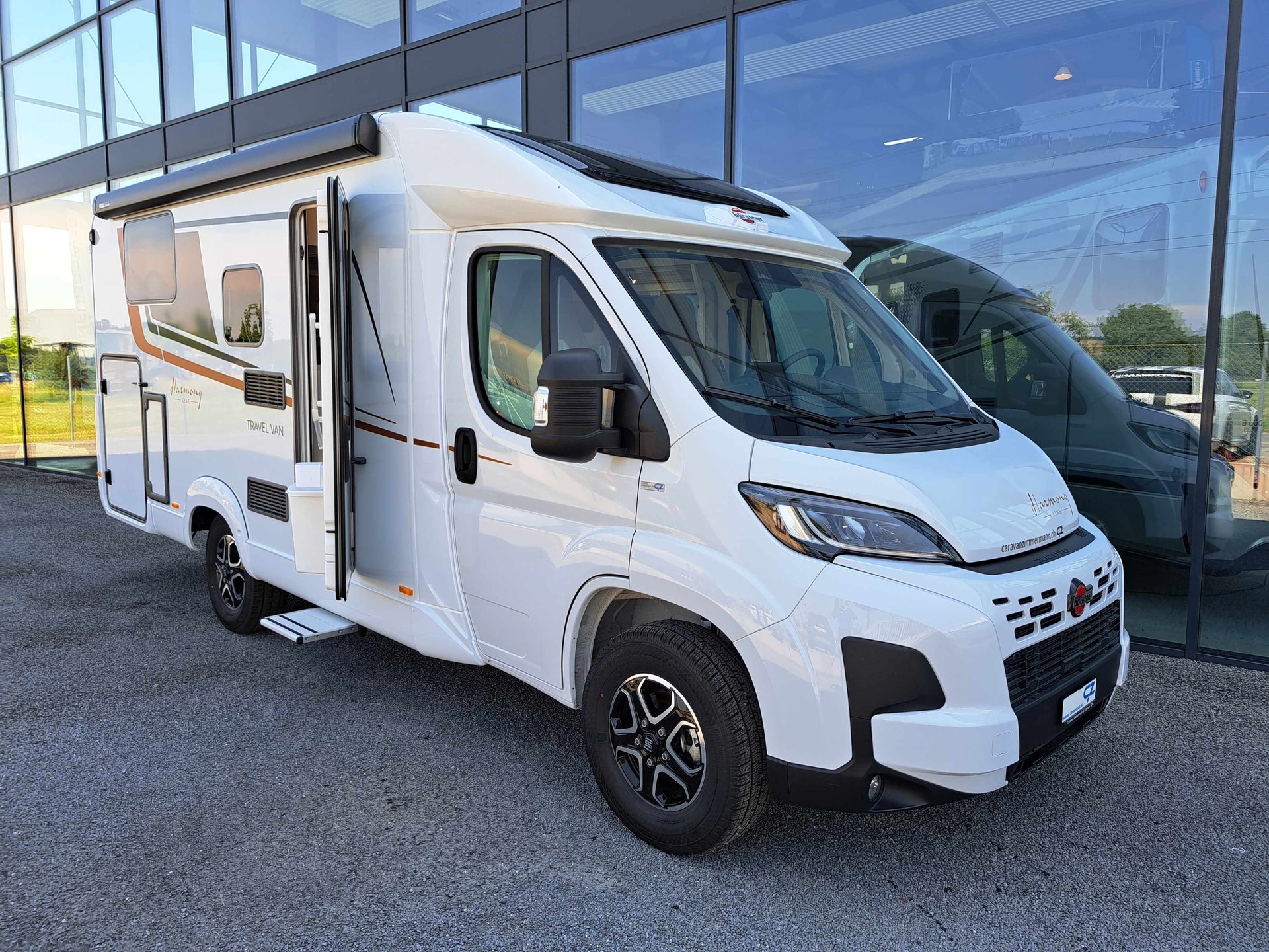 BÜRSTNER Travel Van T 620 G-image-0